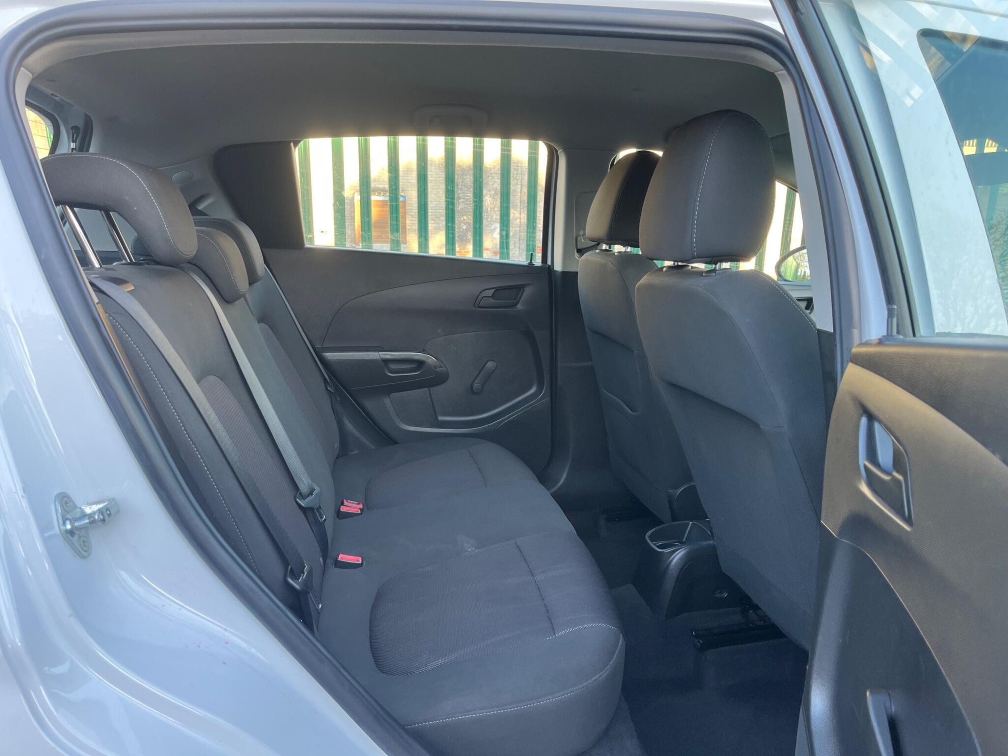 Chevrolet Aveo - Image 28