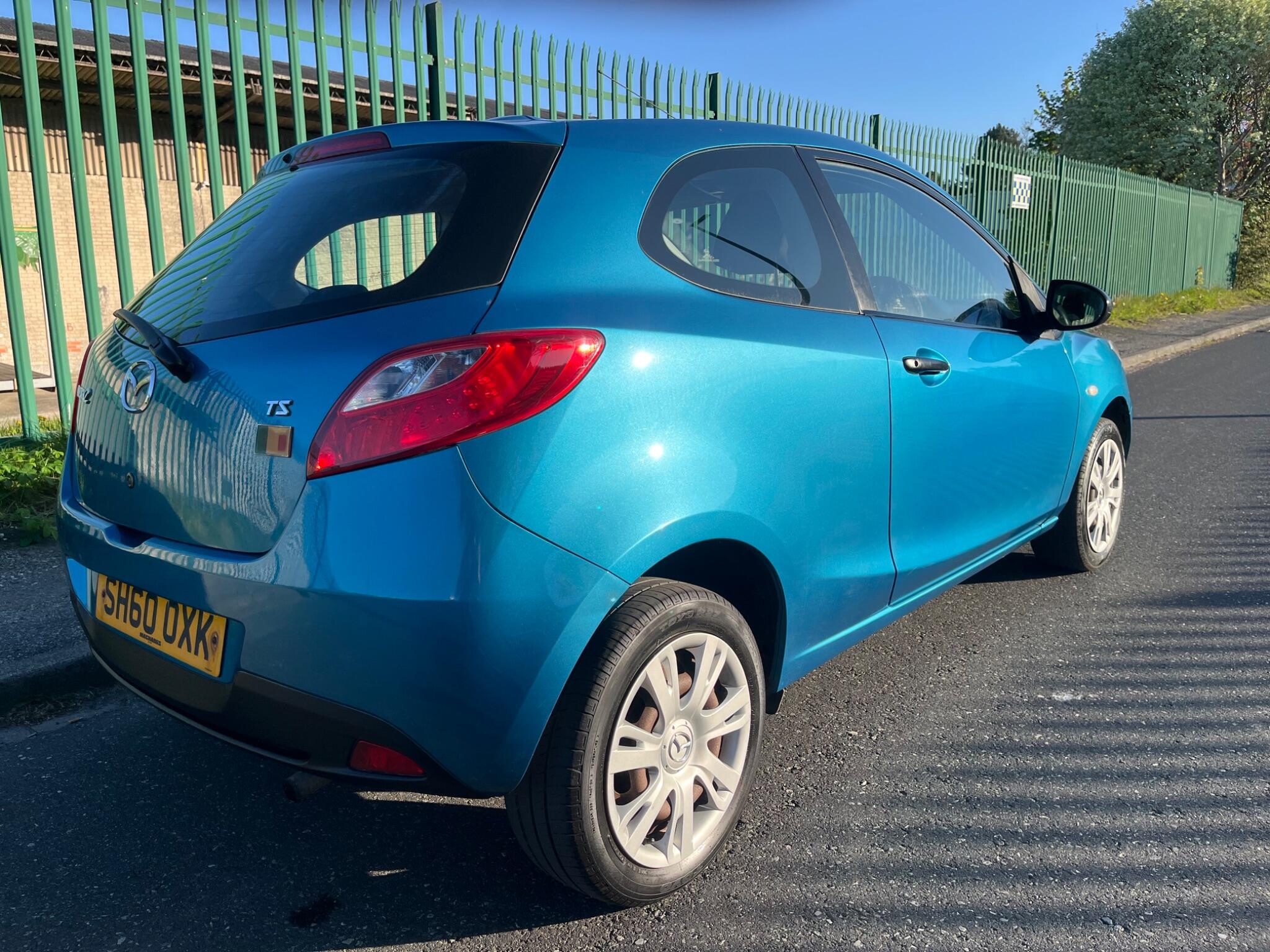 Mazda MAZDA2 - Image 2
