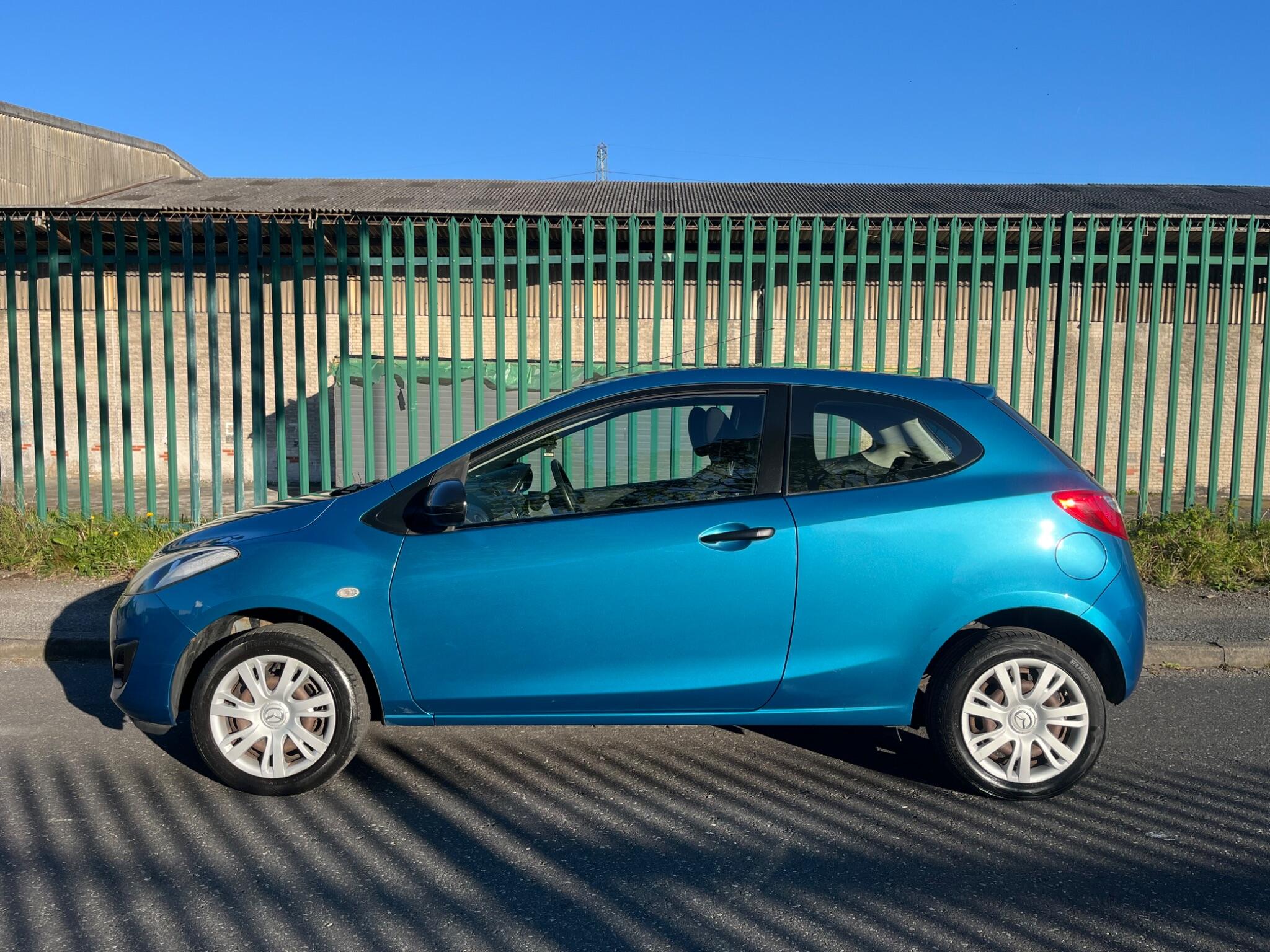 Mazda MAZDA2 - Image 3