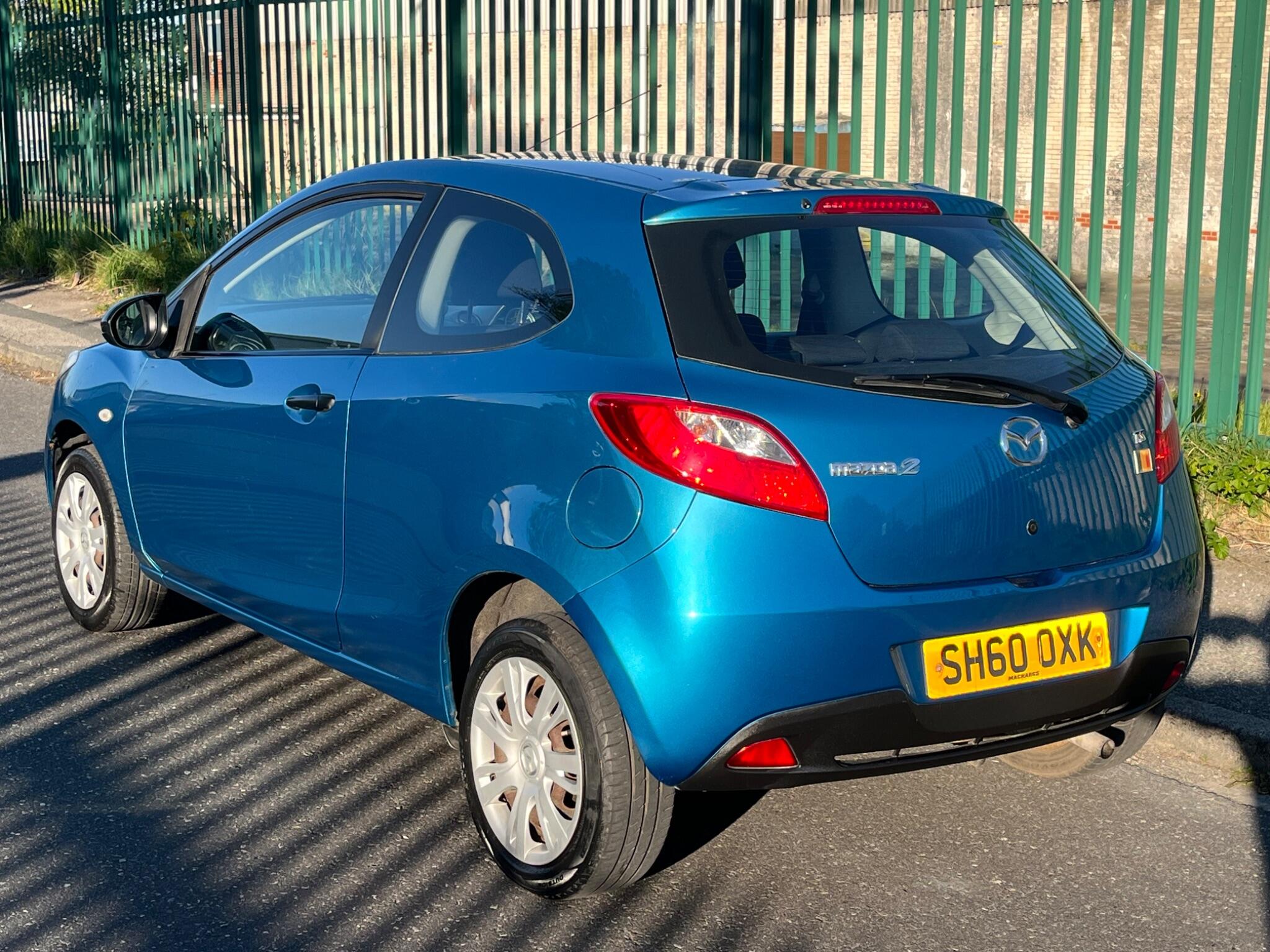 Mazda MAZDA2 - Image 10