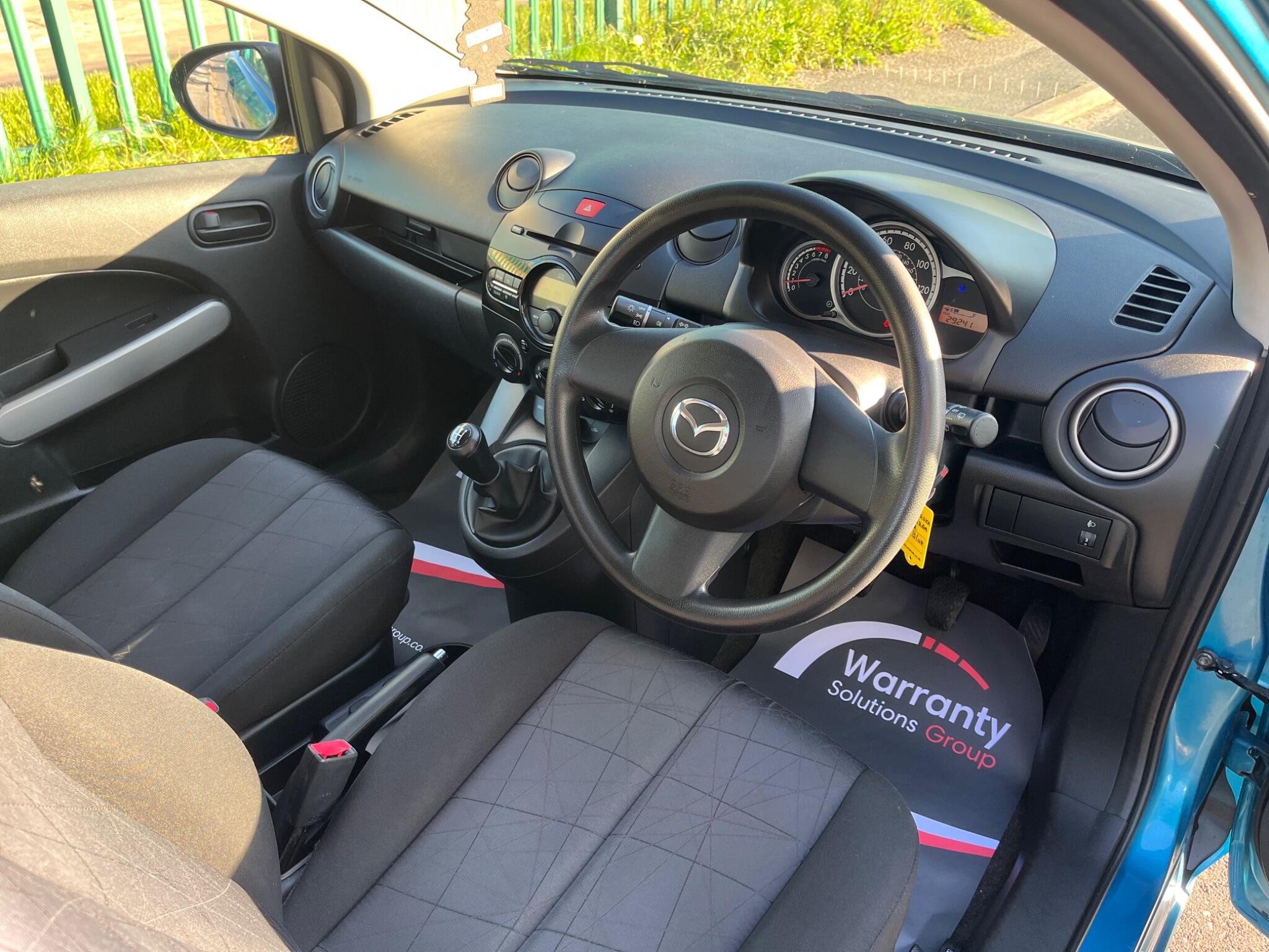 Mazda MAZDA2 - Image 25