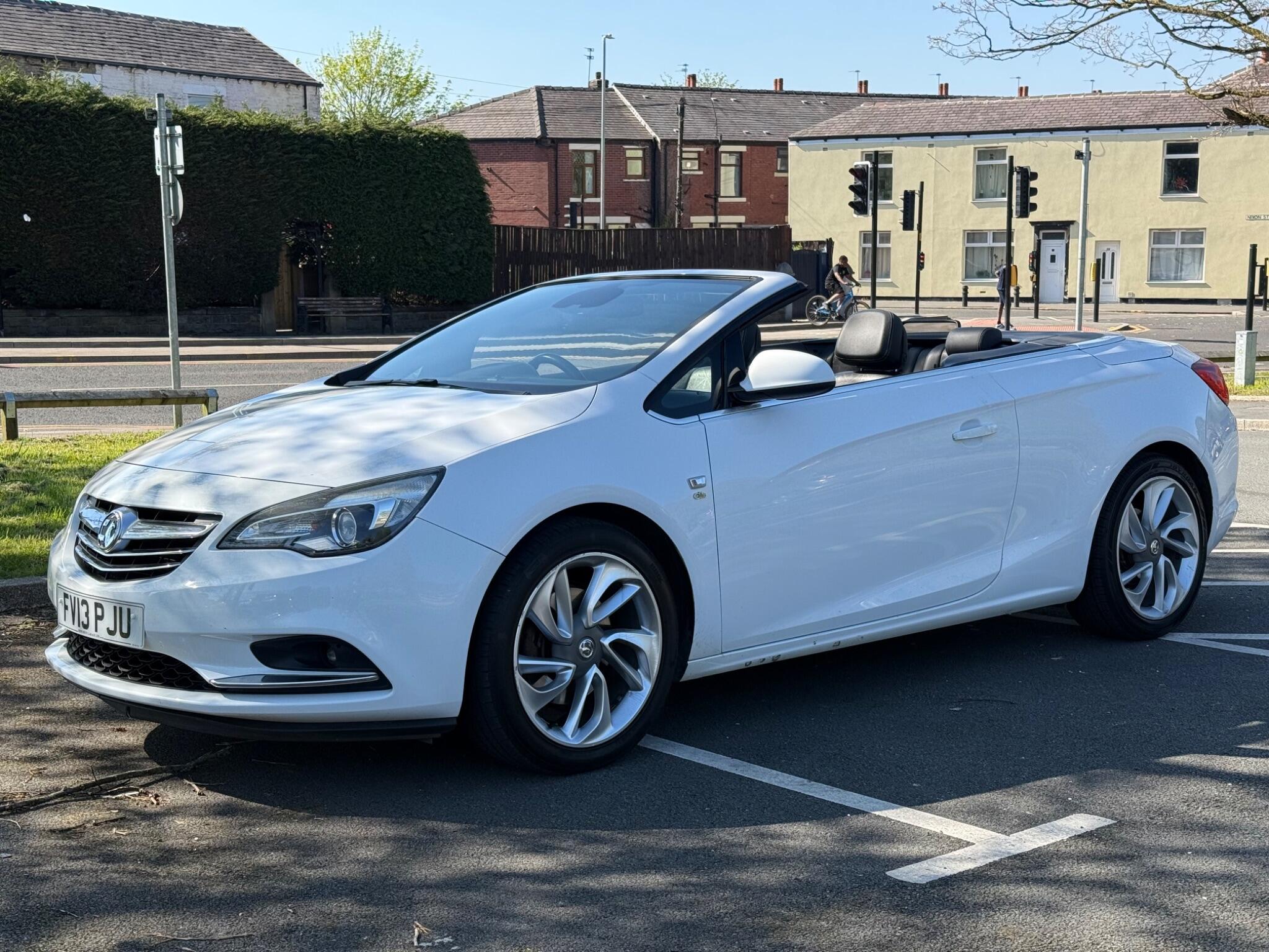 Vauxhall Cascada - Image 2