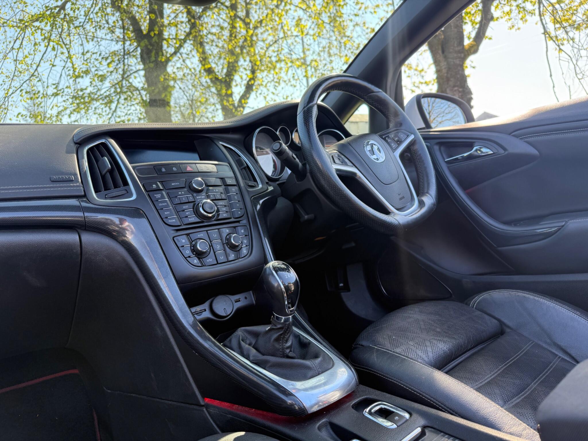 Vauxhall Cascada - Image 15