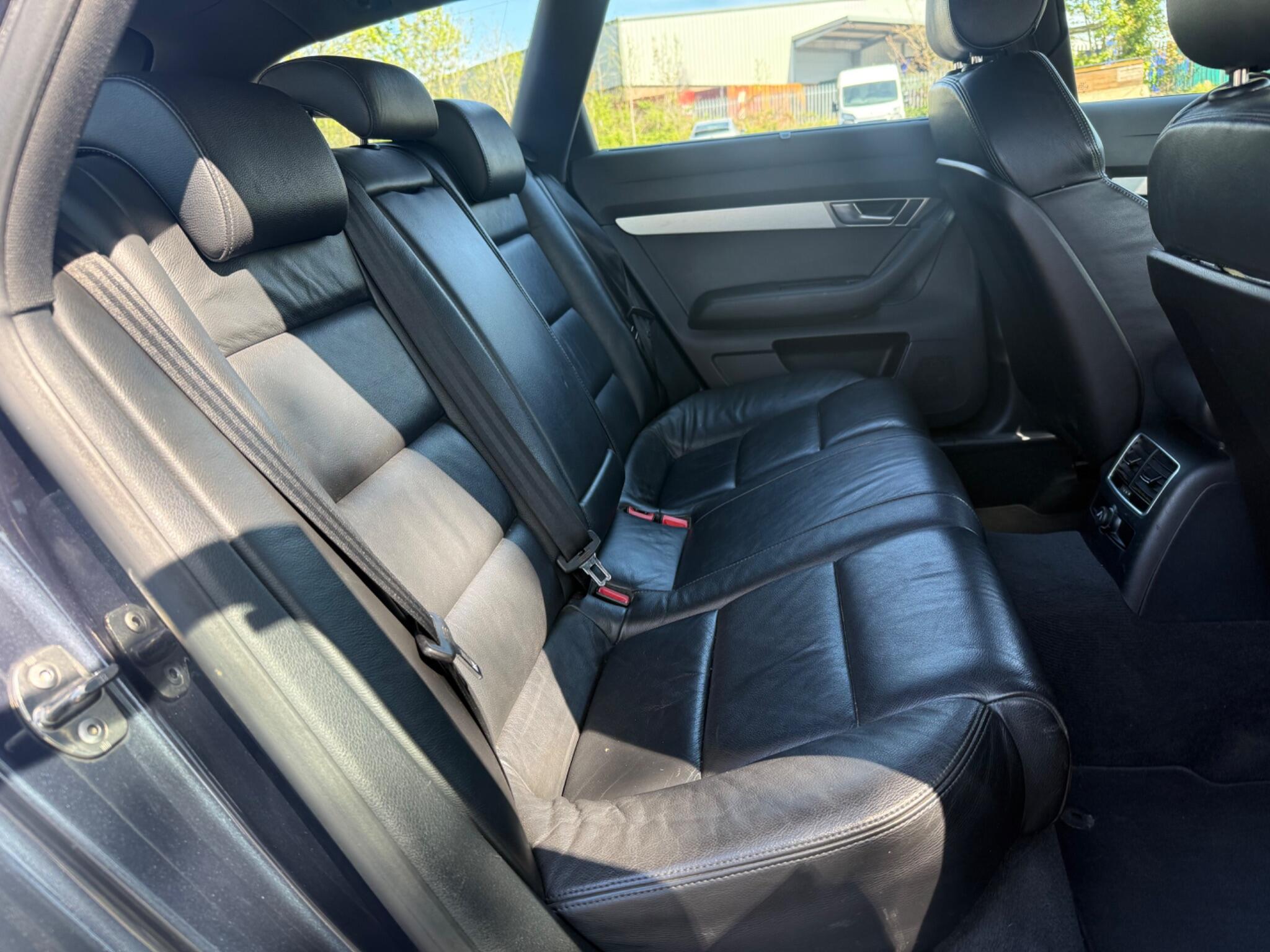 Audi A6 Avant - Image 12