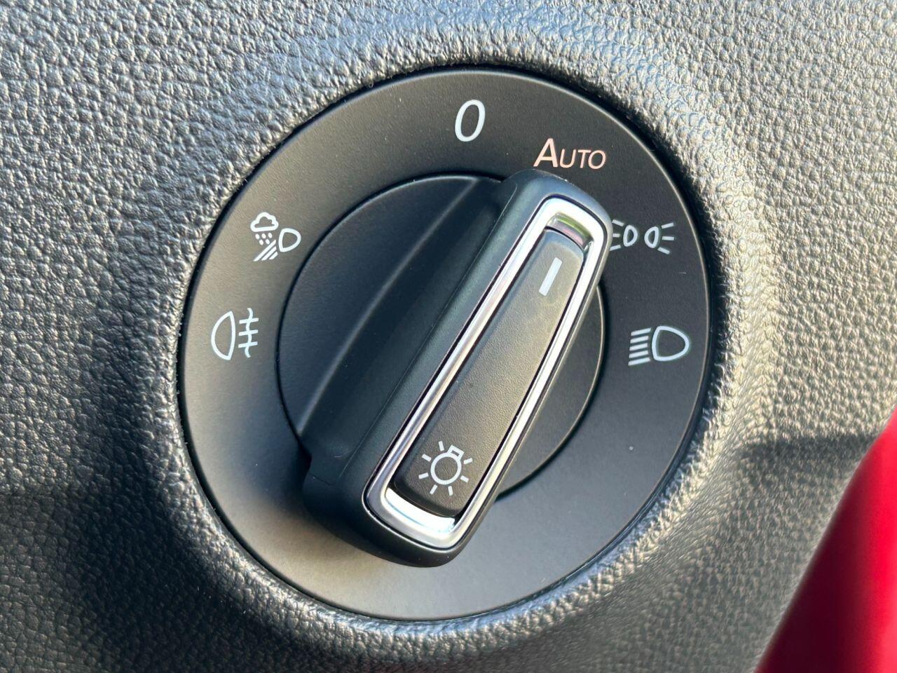 Volkswagen T-Roc - Image 14