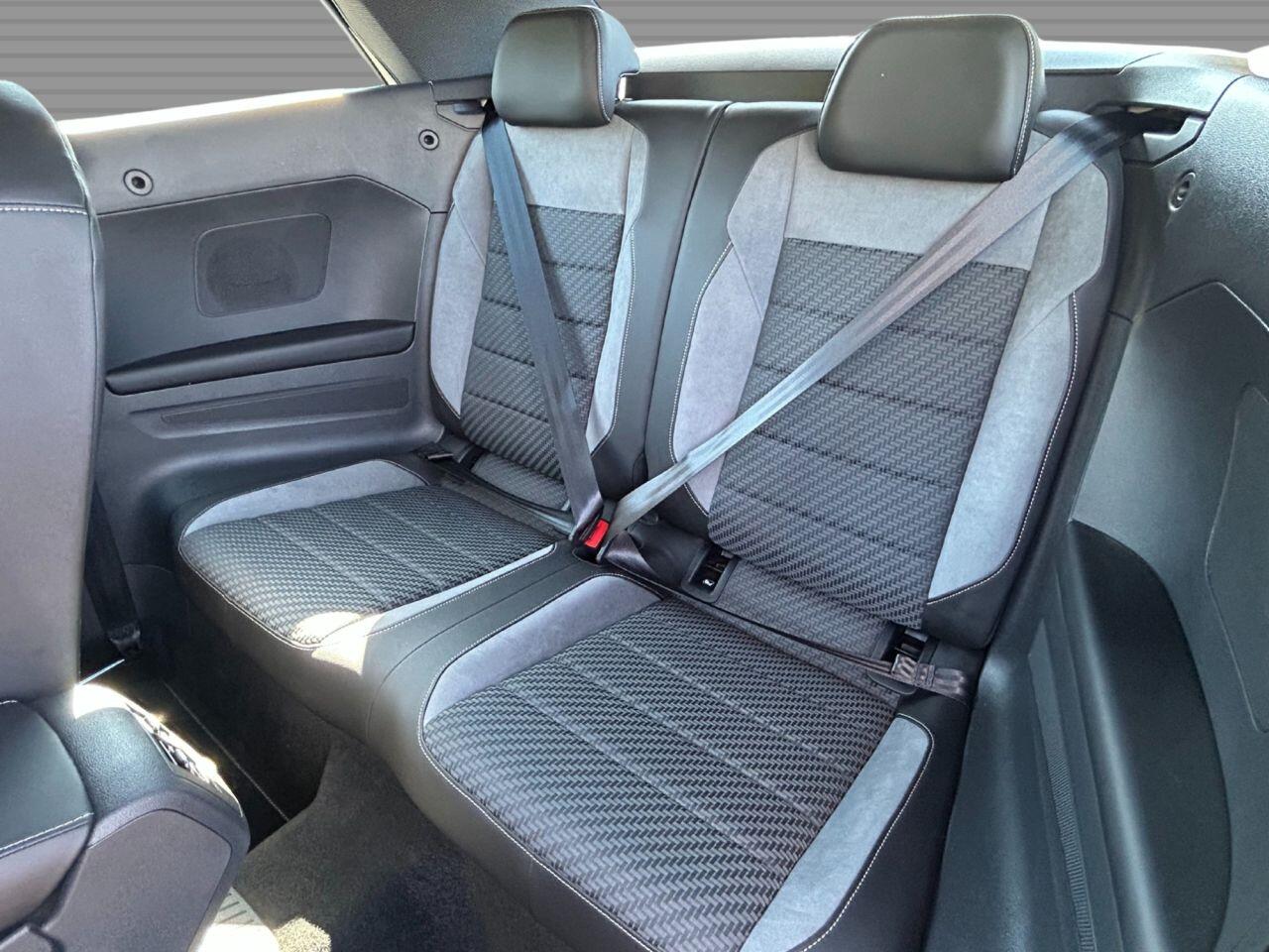 Volkswagen T-Roc - Image 39