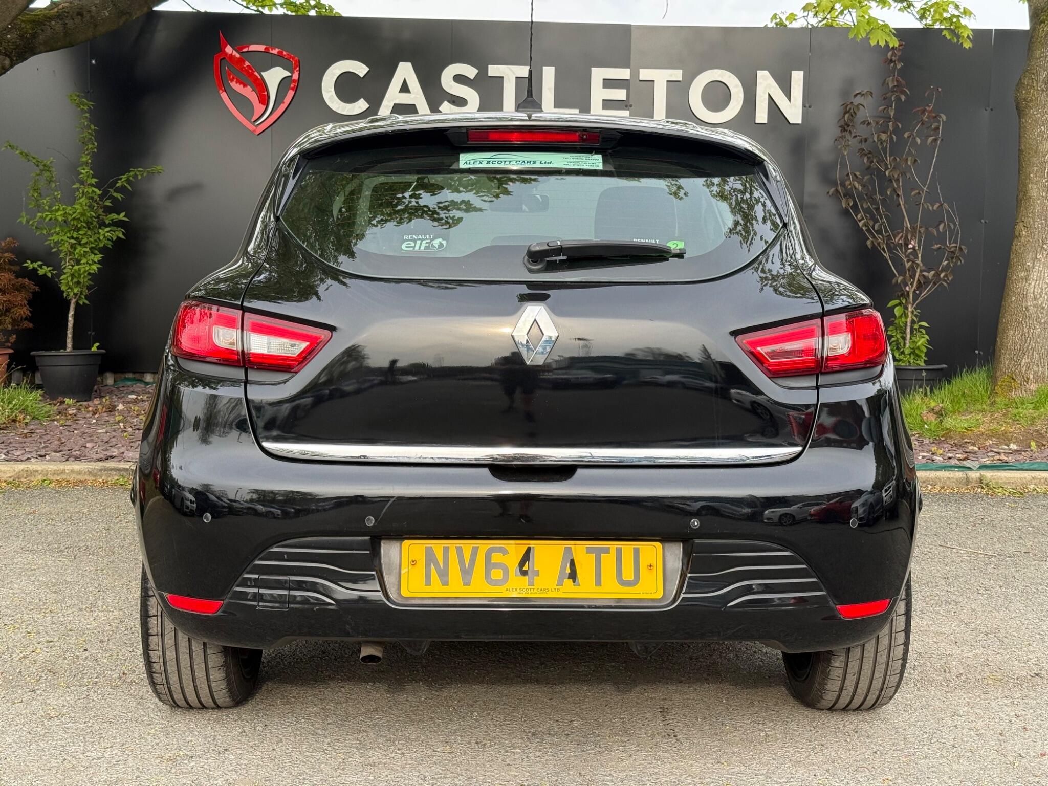 Renault Clio - Image 11