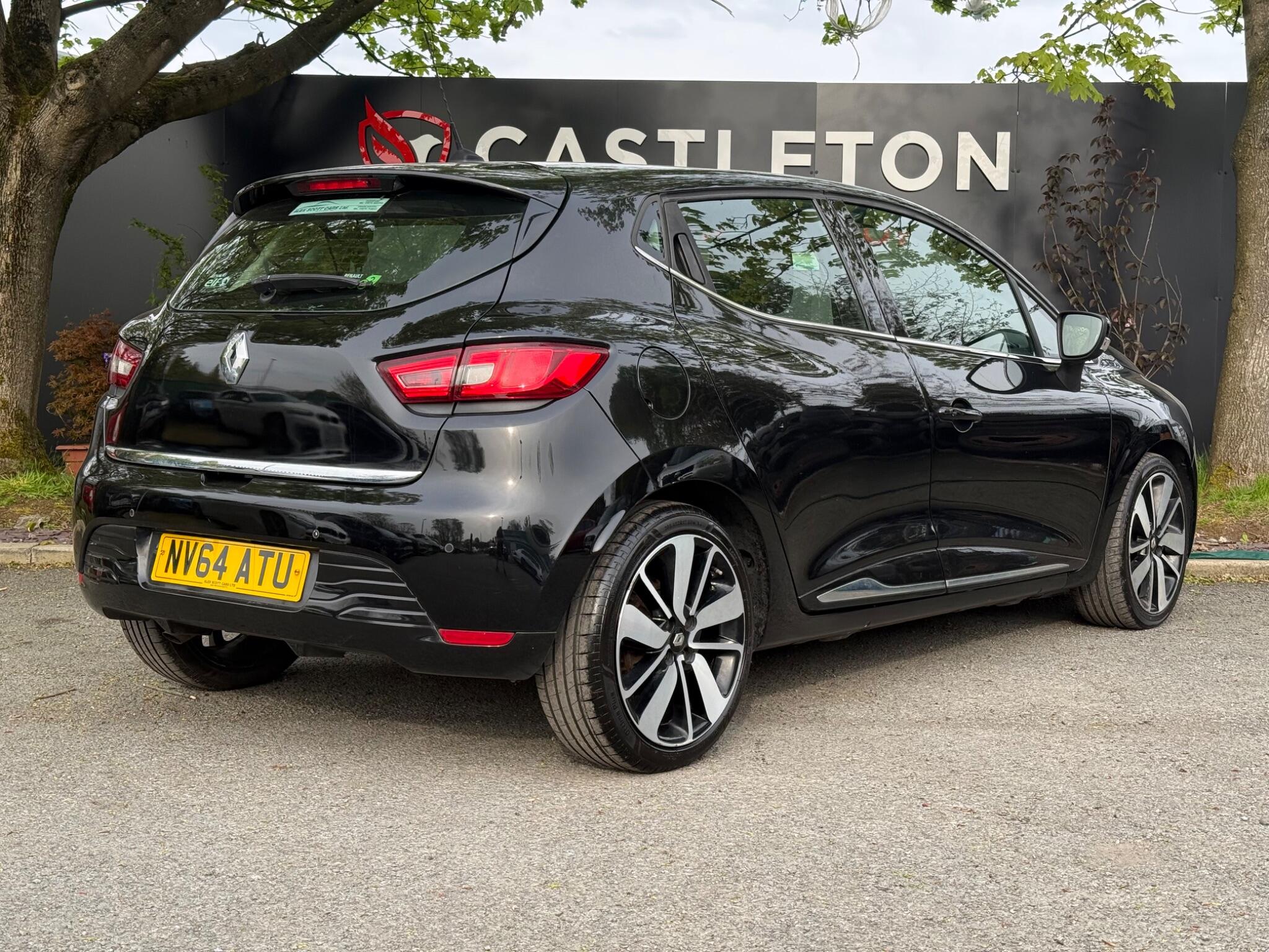 Renault Clio - Image 15