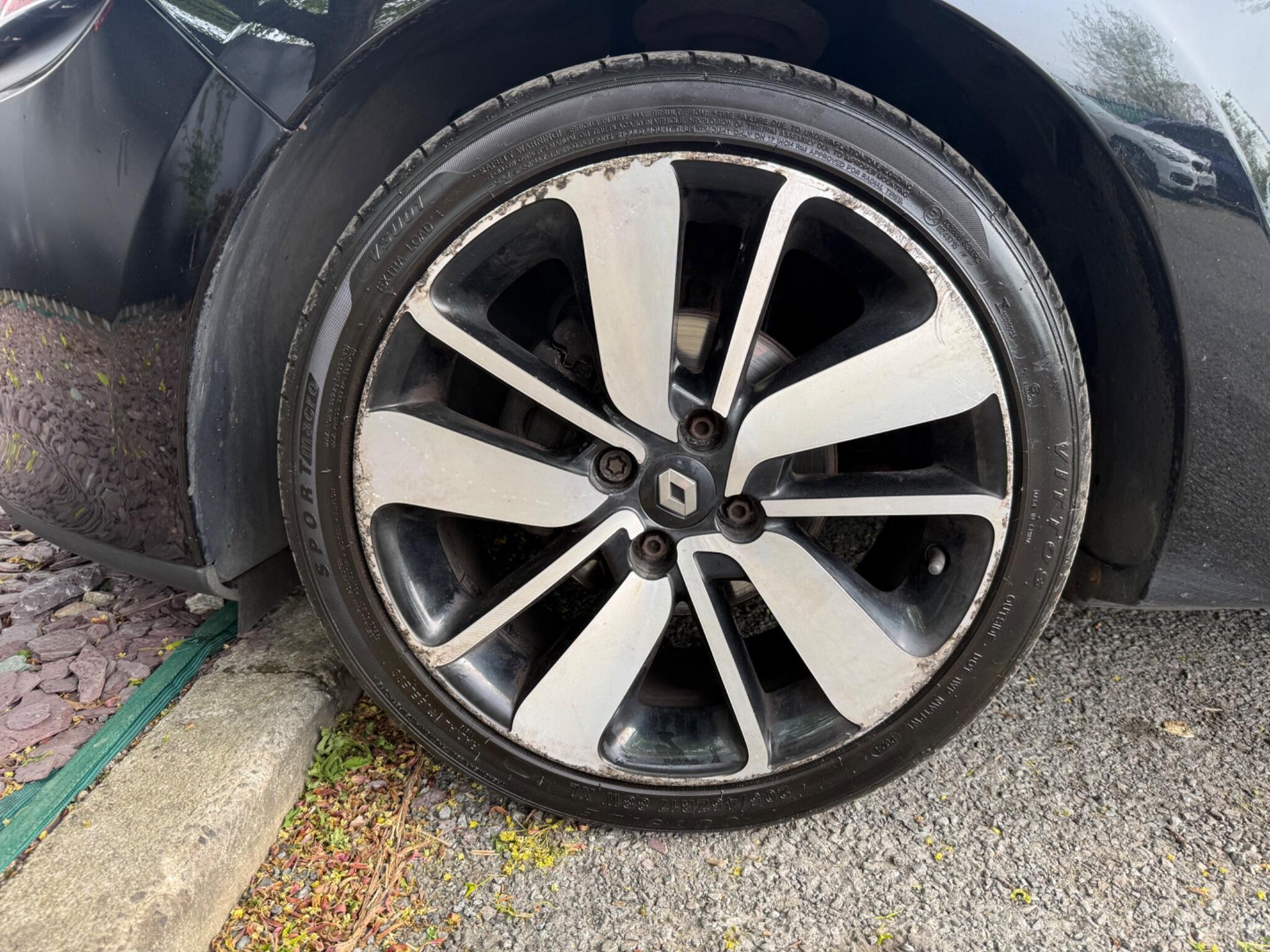 Renault Clio - Image 36