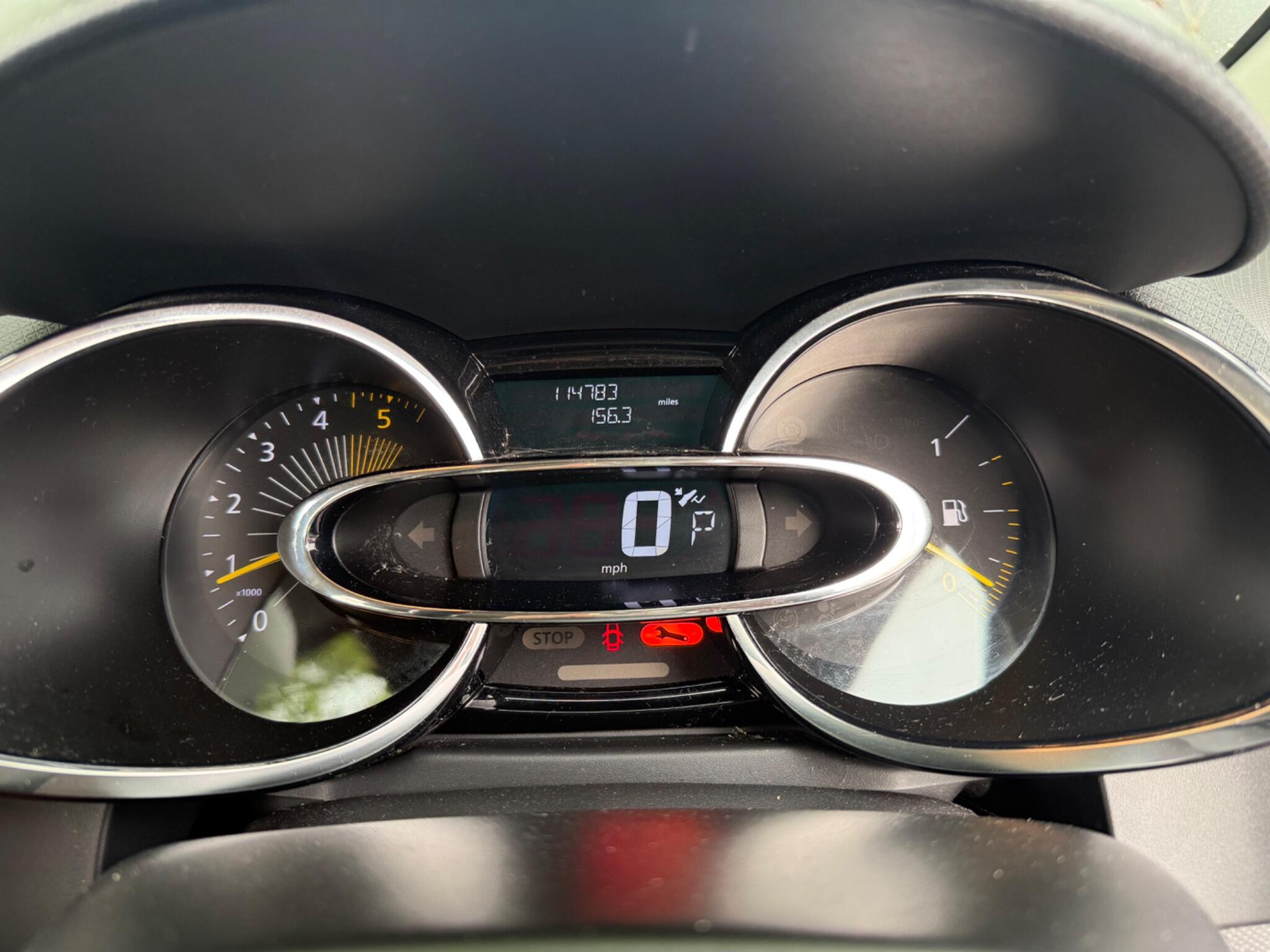 Renault Clio - Image 44