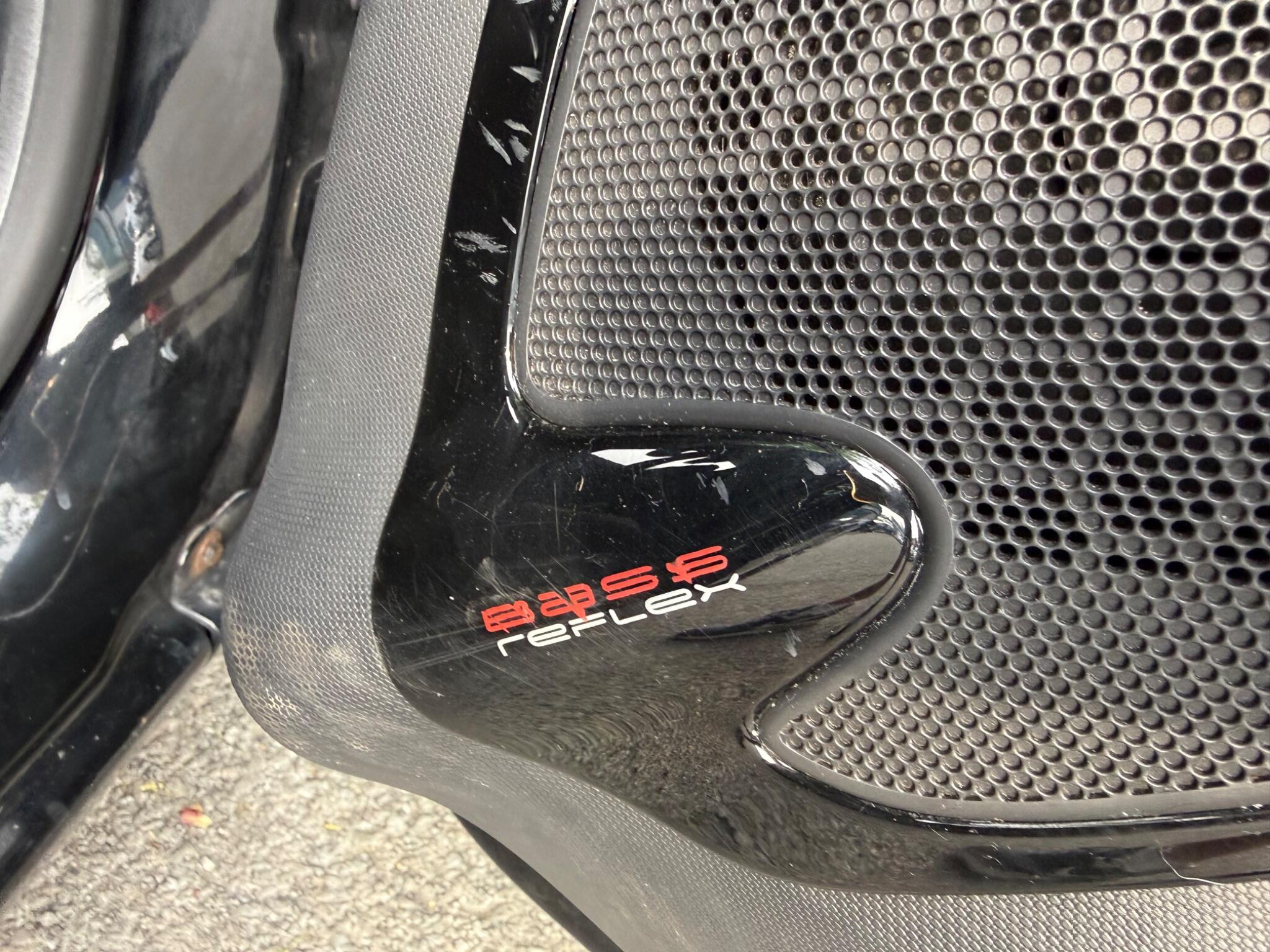 Renault Clio - Image 57