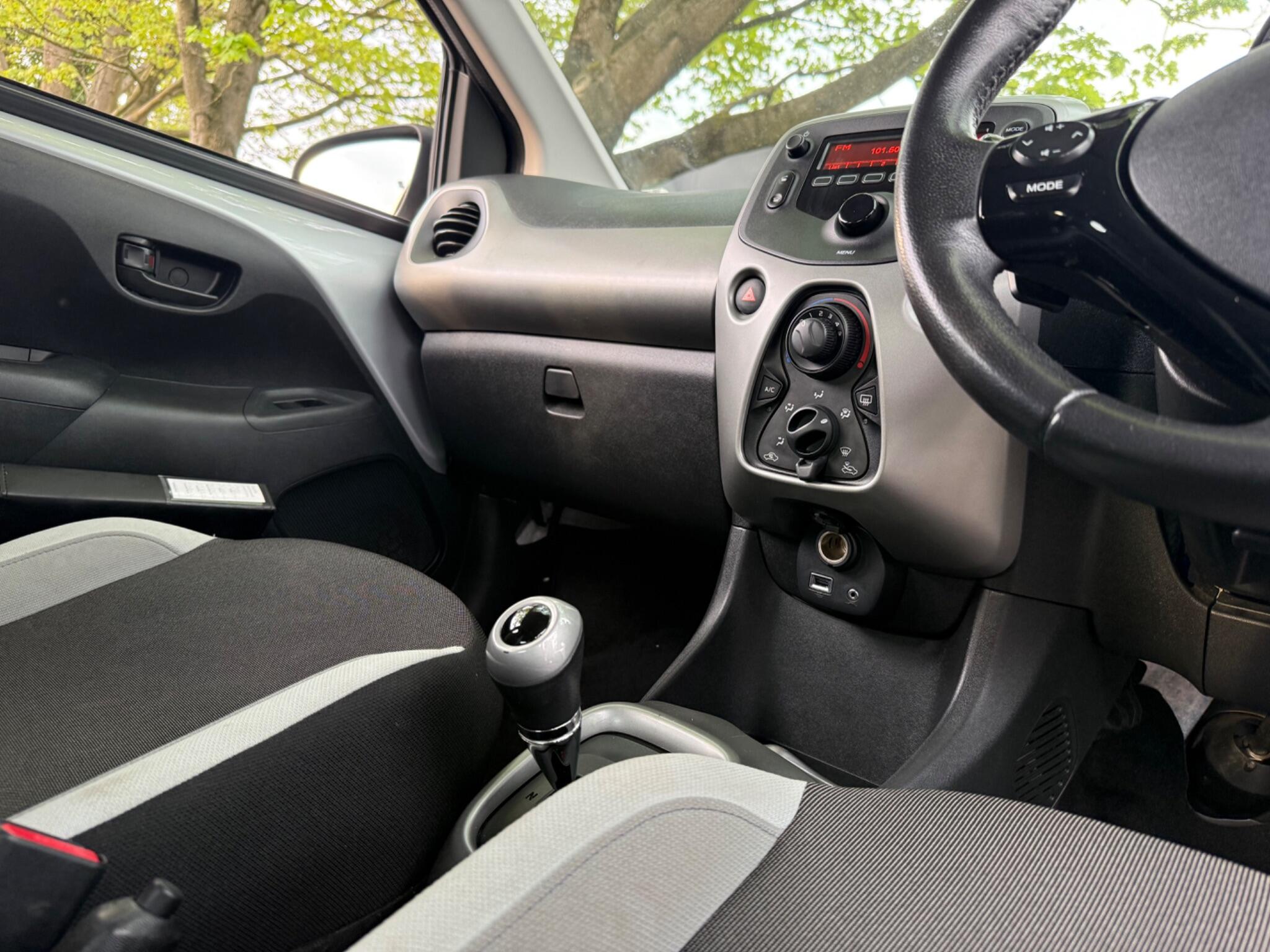 Toyota Aygo - Image 17