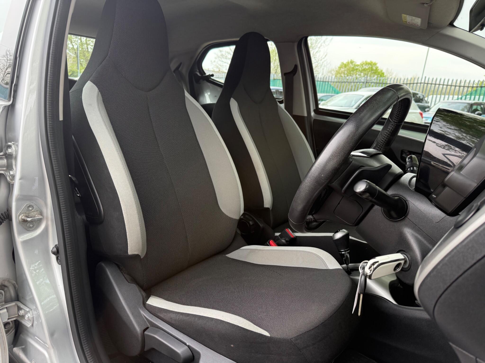 Toyota Aygo - Image 21