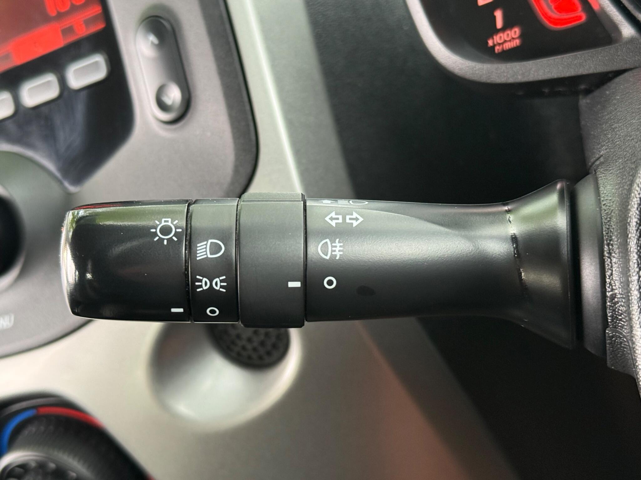 Toyota Aygo - Image 27