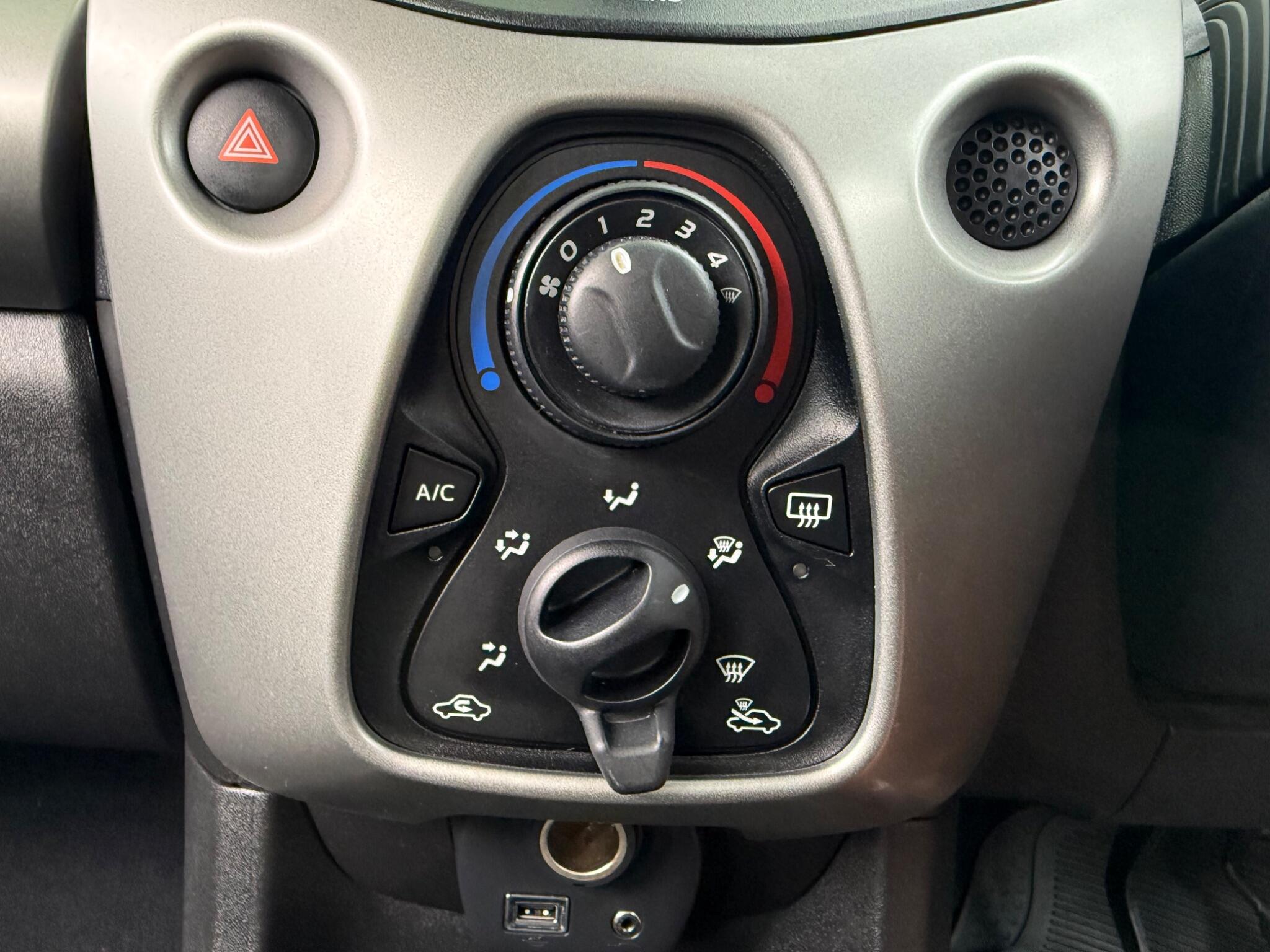 Toyota Aygo - Image 52