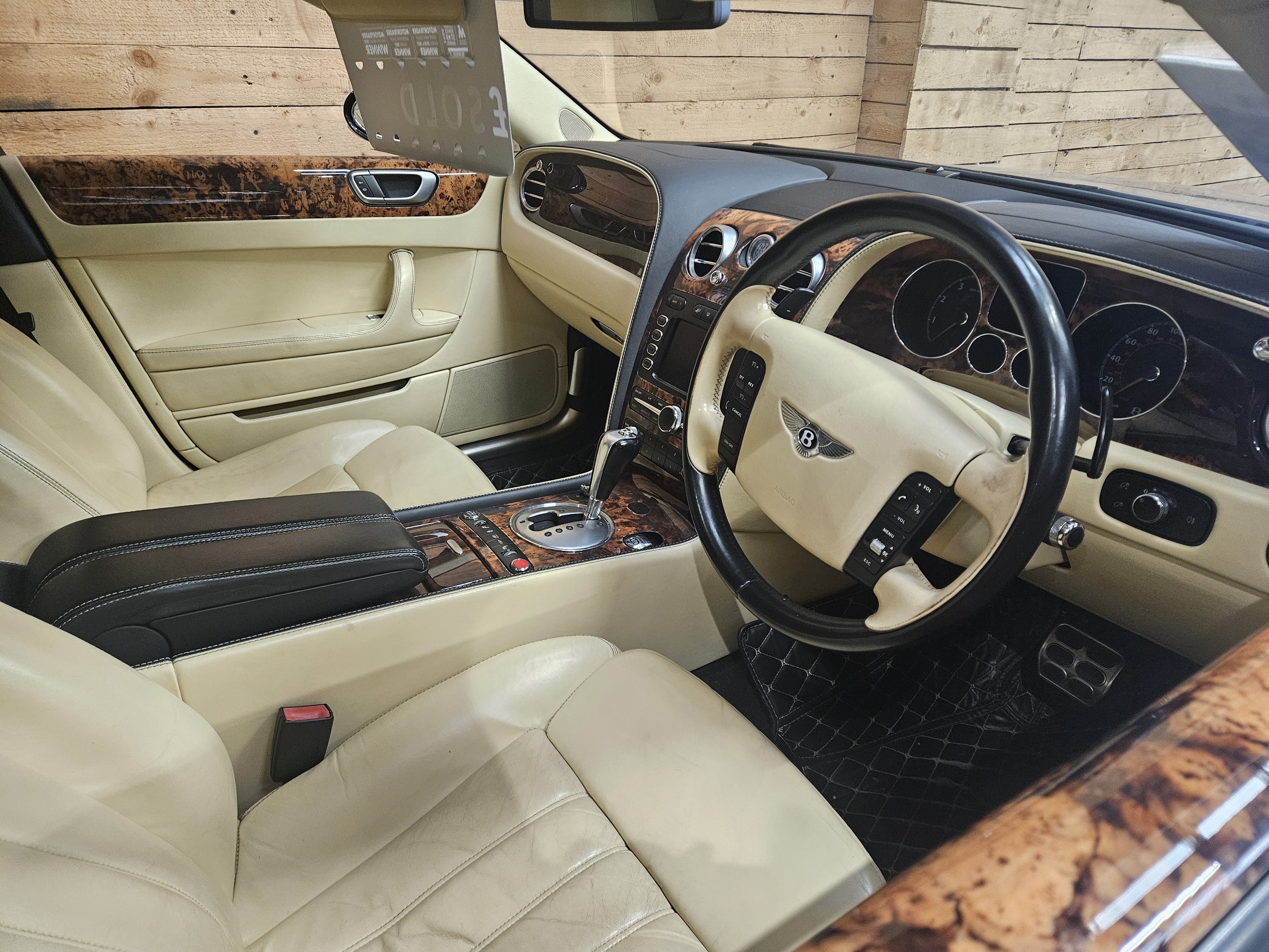 Bentley Continental - Image 8