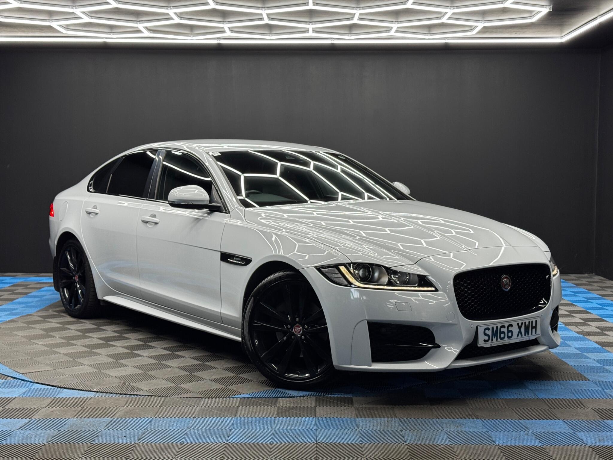 Jaguar XF