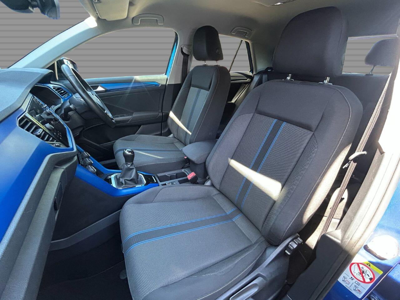 Volkswagen T-Roc - Image 18