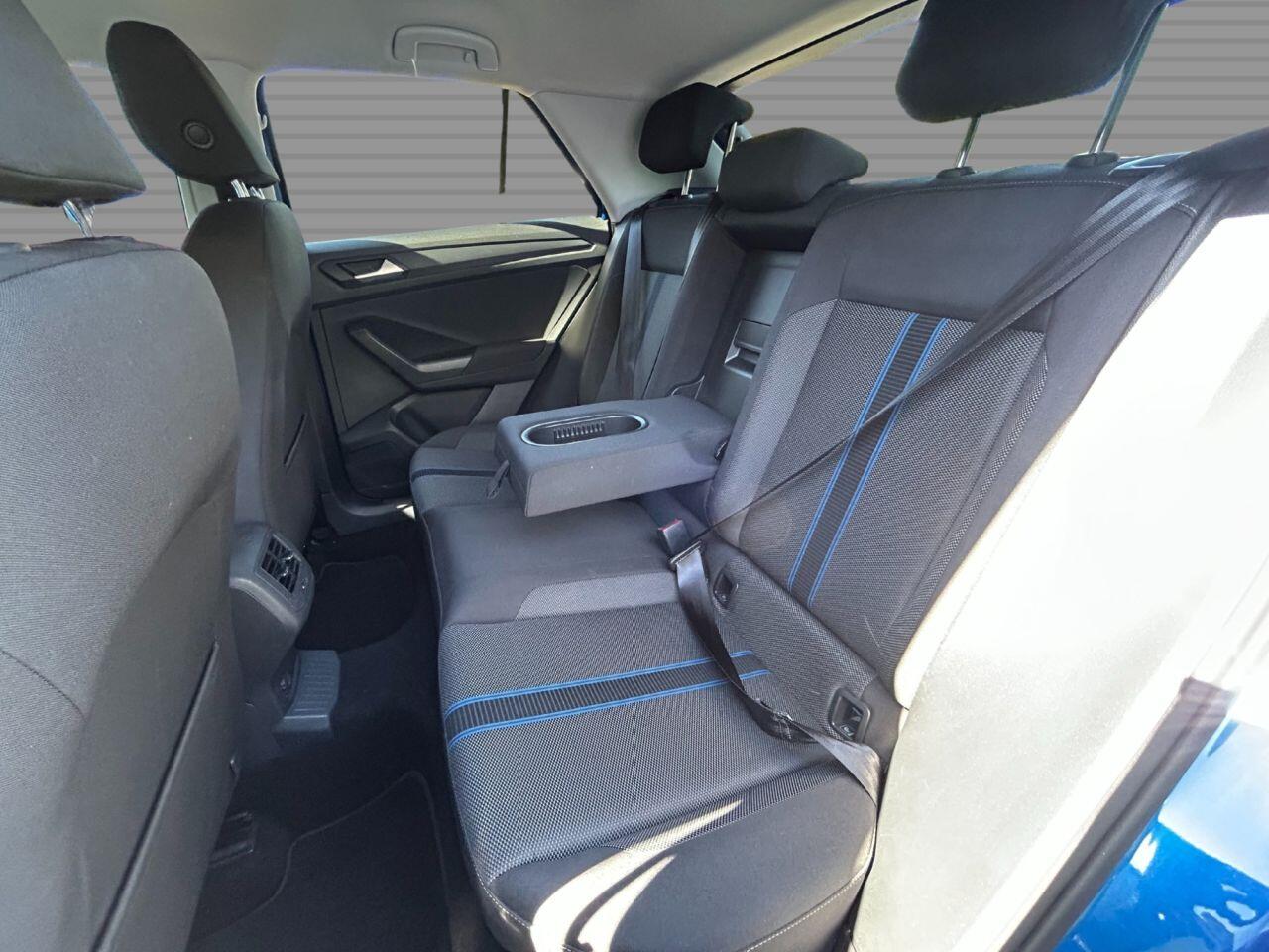 Volkswagen T-Roc - Image 23