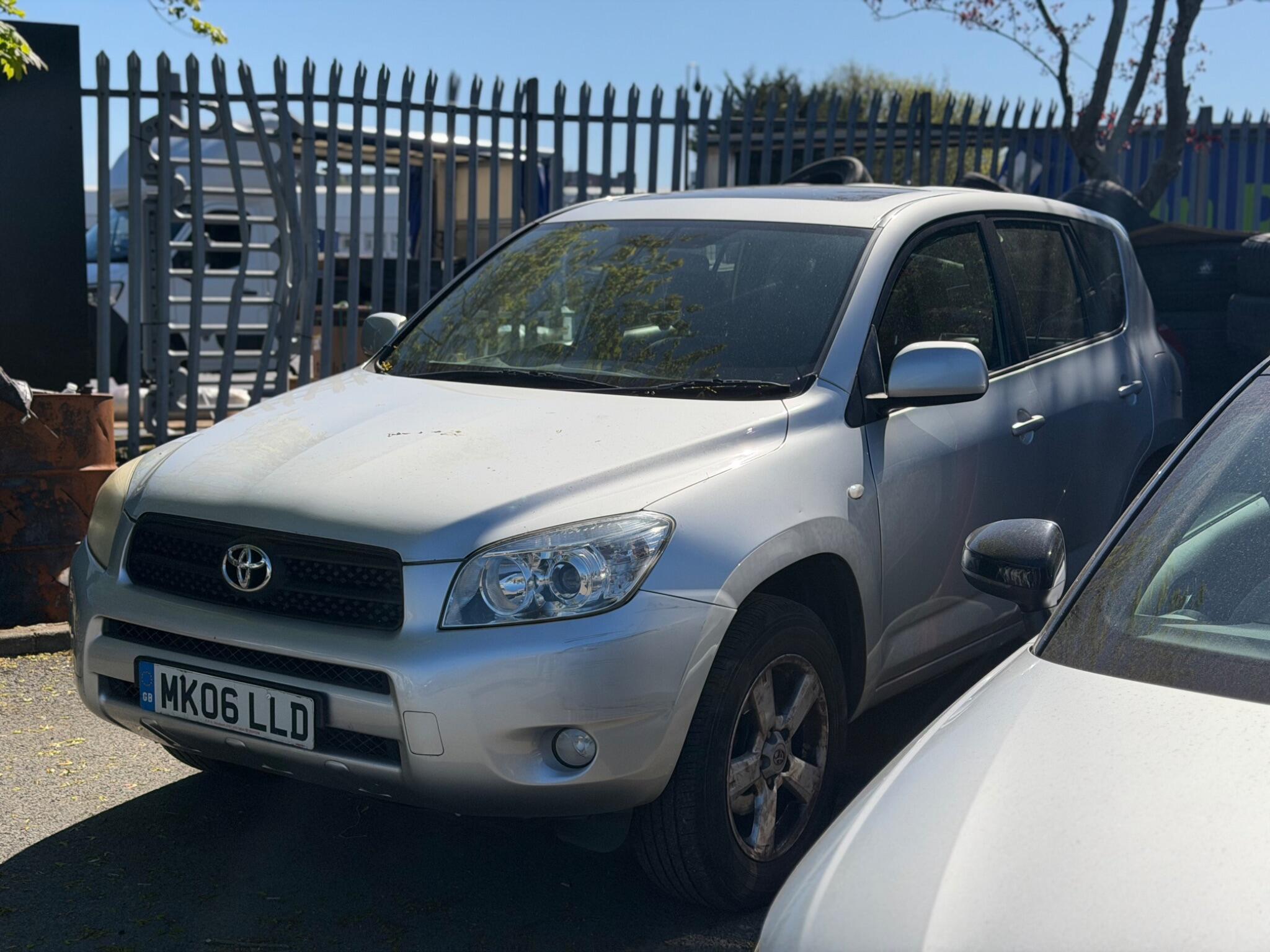 Toyota RAV4 - Image 5