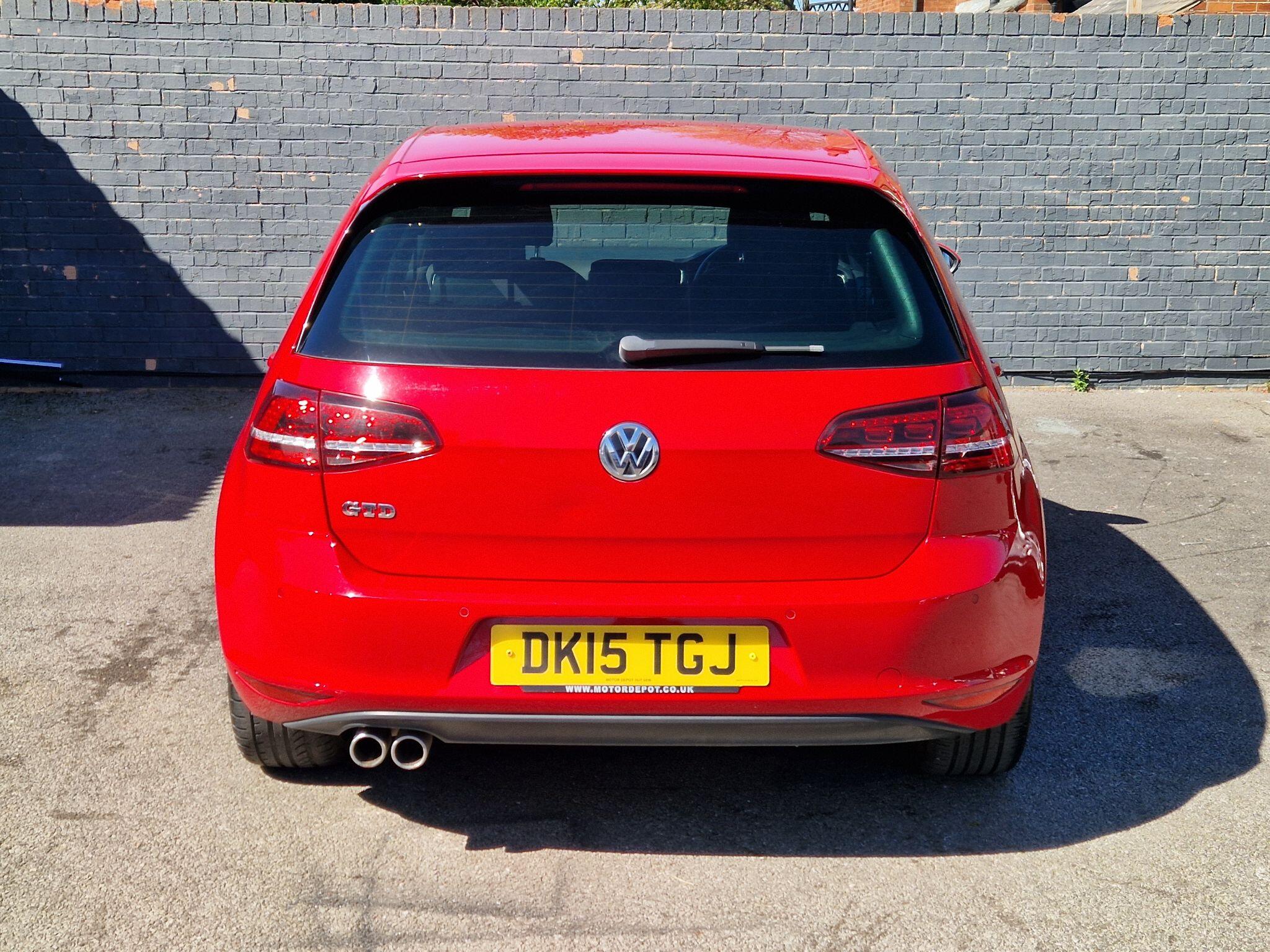 Volkswagen Golf - Image 9