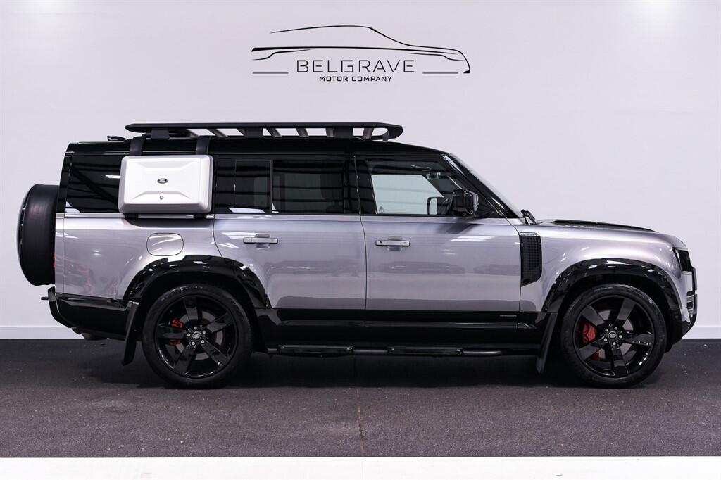Land Rover Defender 130
