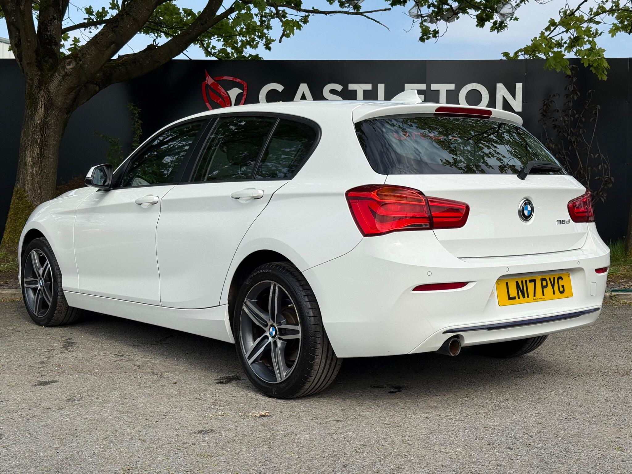 BMW 1 Series - Image 4