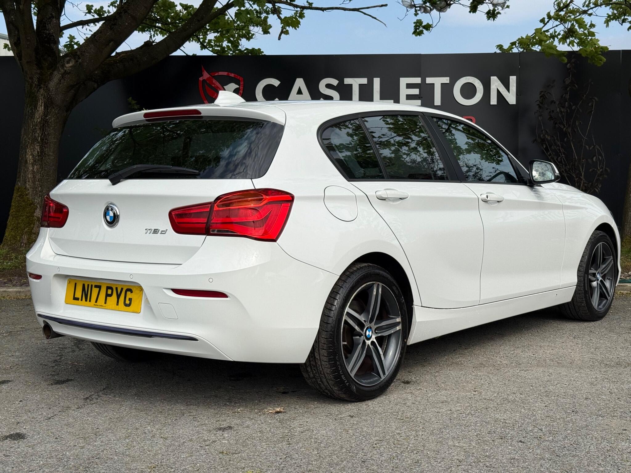 BMW 1 Series - Image 5