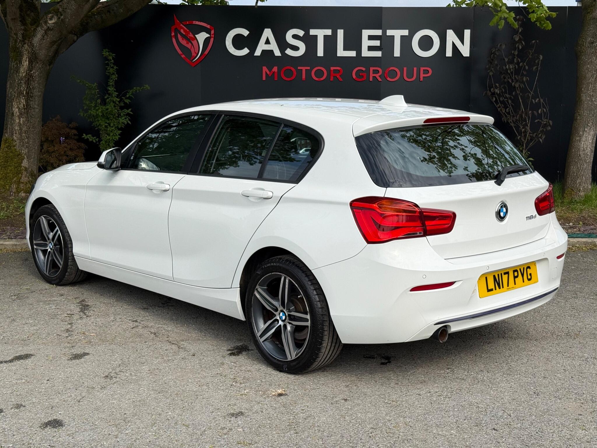 BMW 1 Series - Image 8