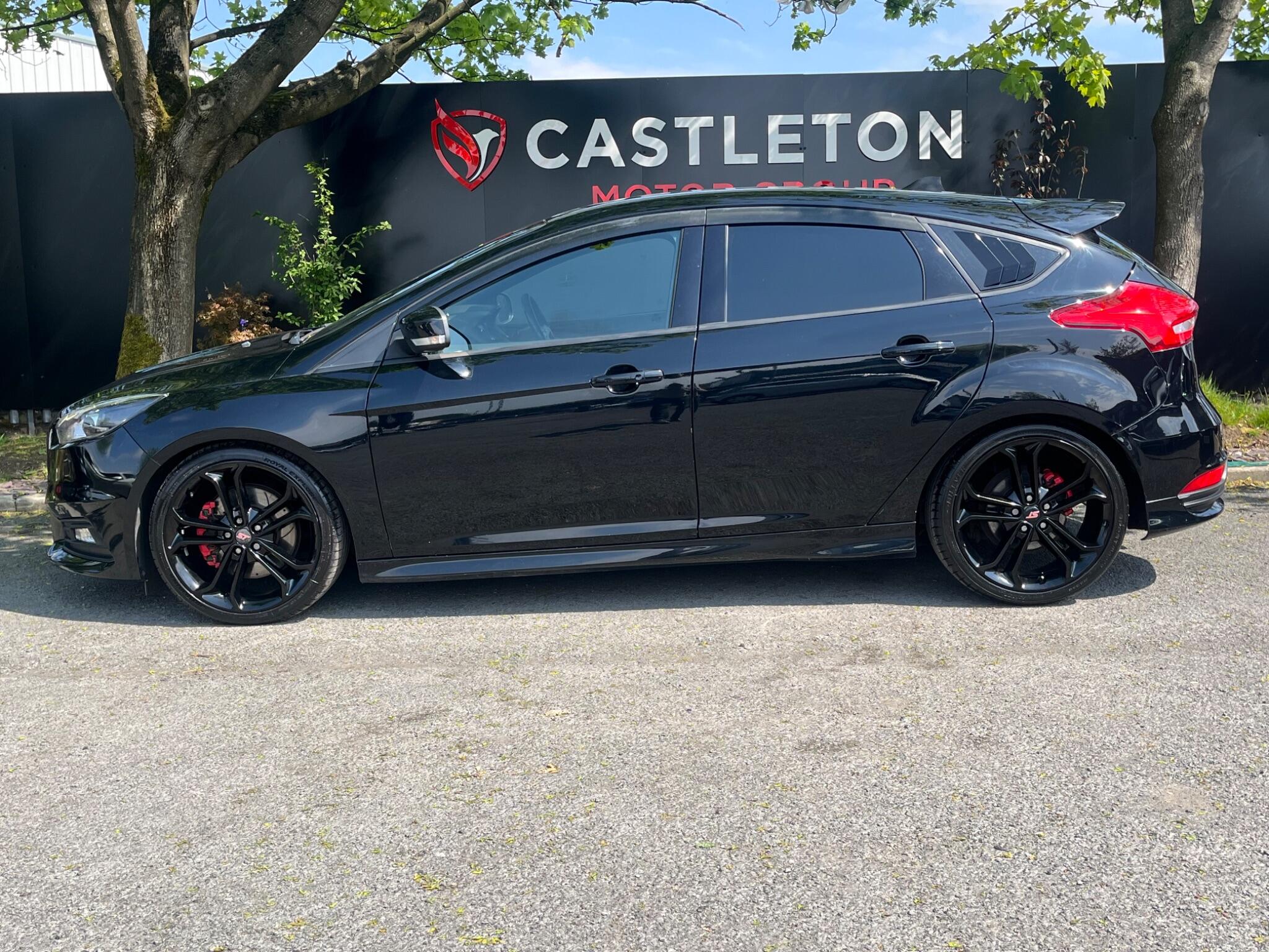 Ford Focus - Image 10