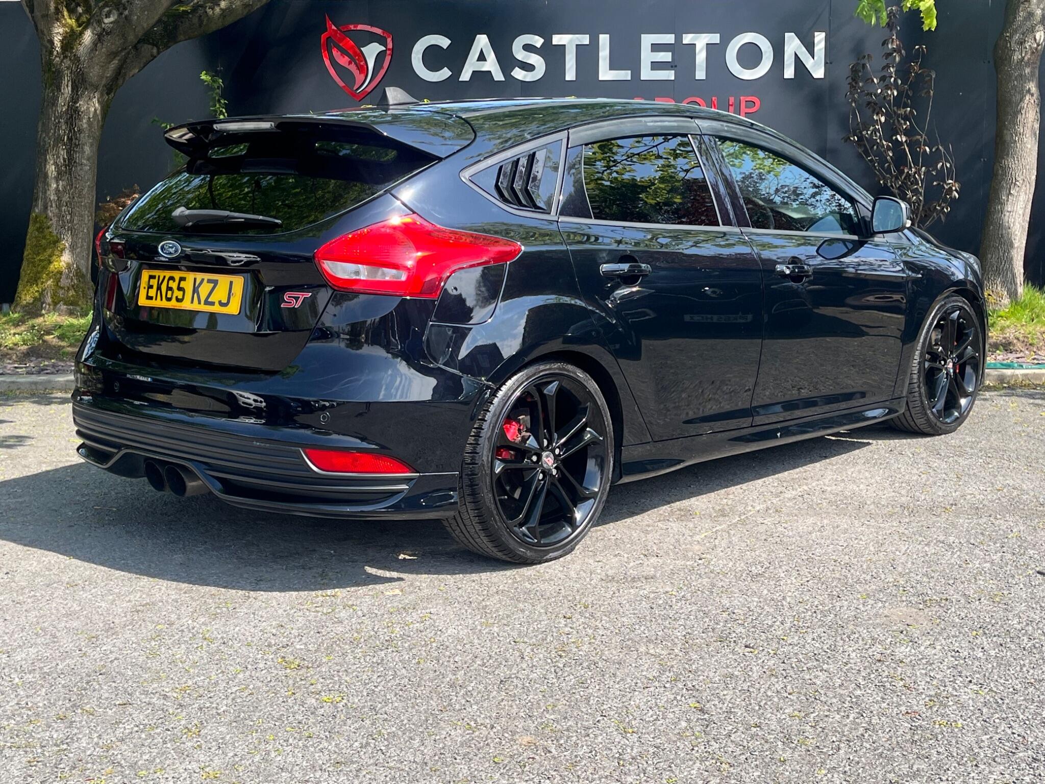 Ford Focus - Image 15