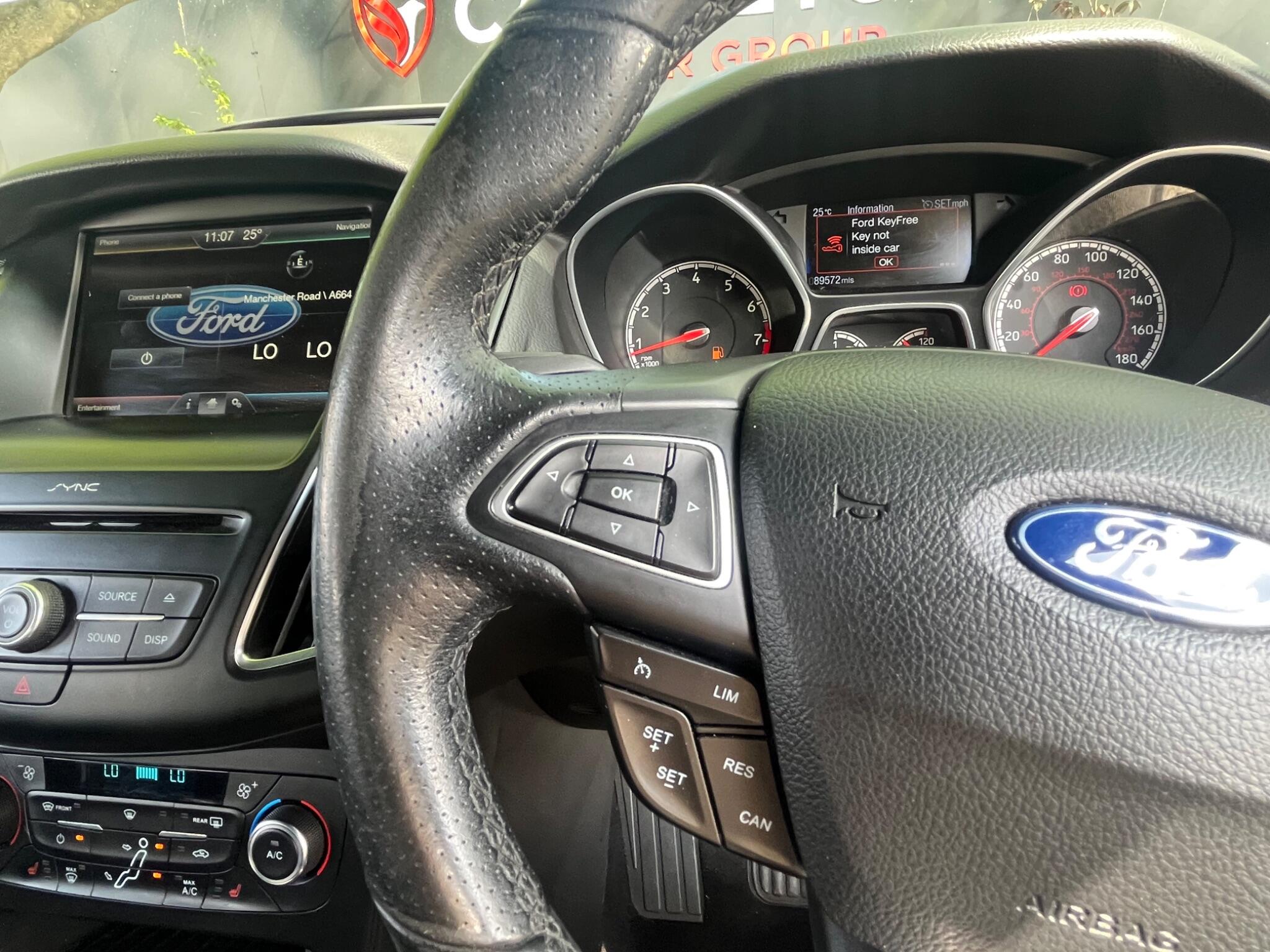 Ford Focus - Image 26