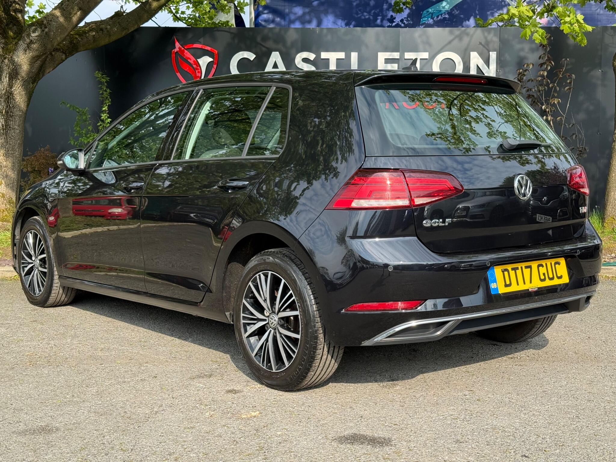 Volkswagen Golf - Image 5
