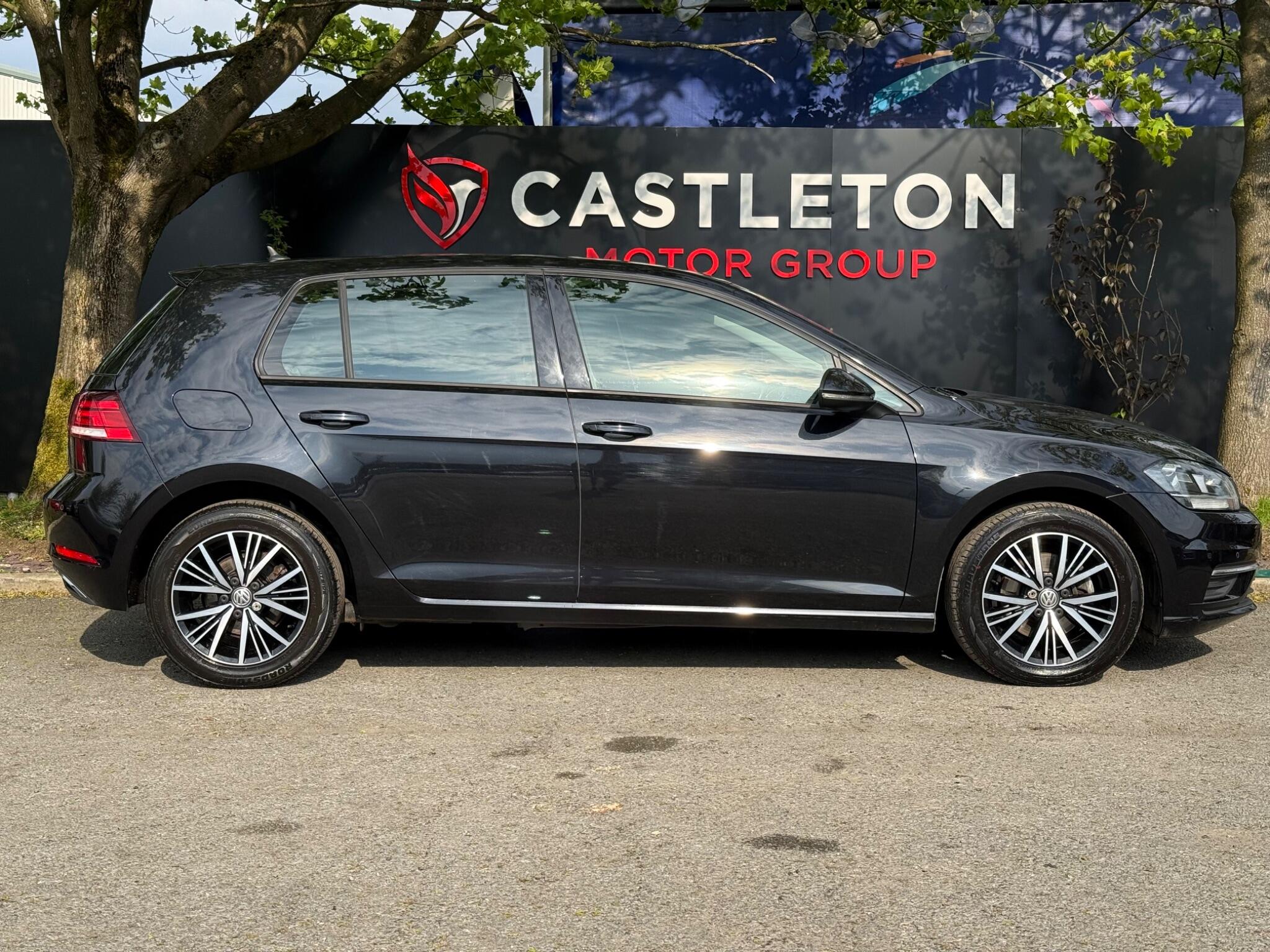 Volkswagen Golf - Image 13