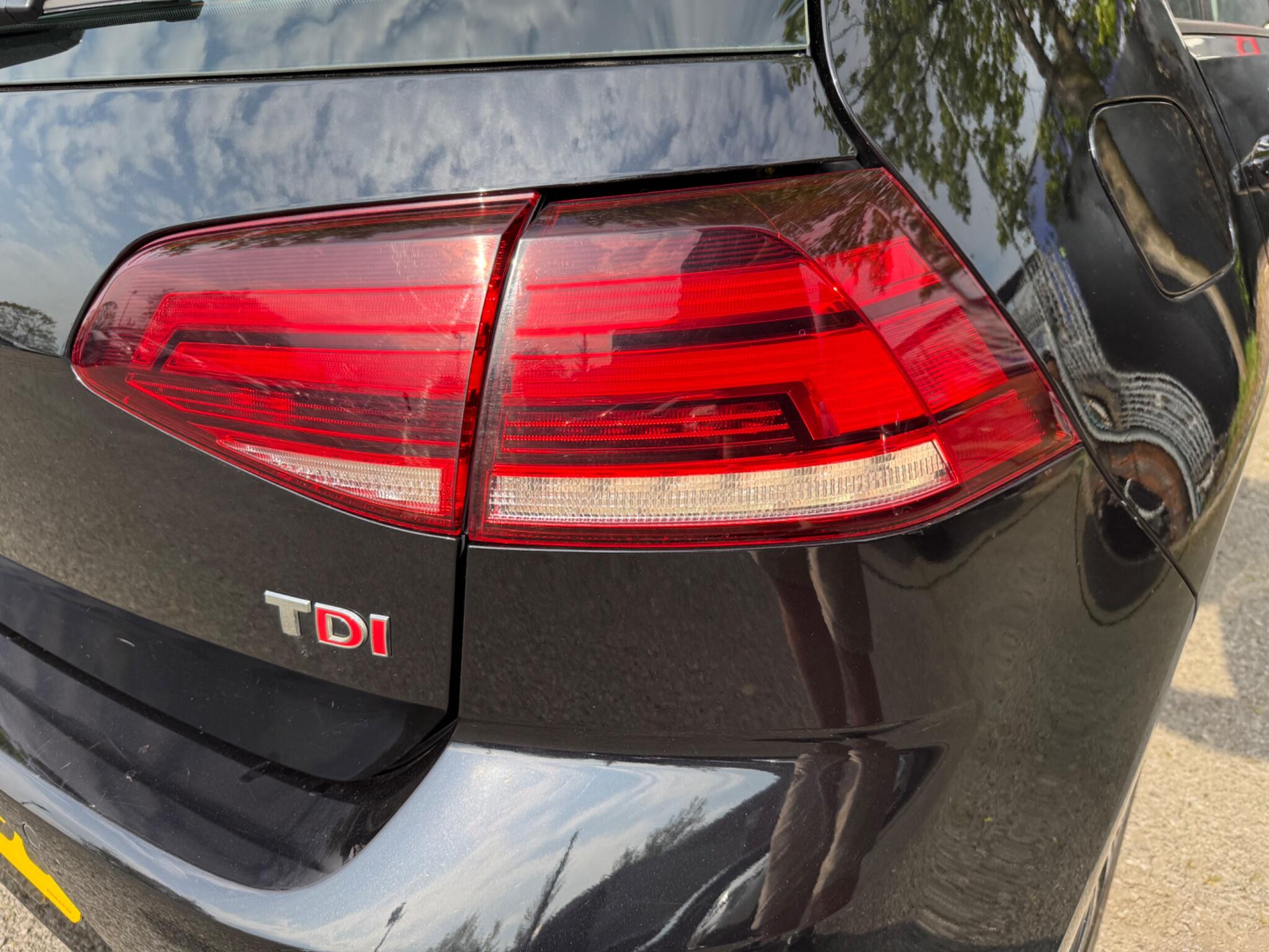 Volkswagen Golf - Image 52