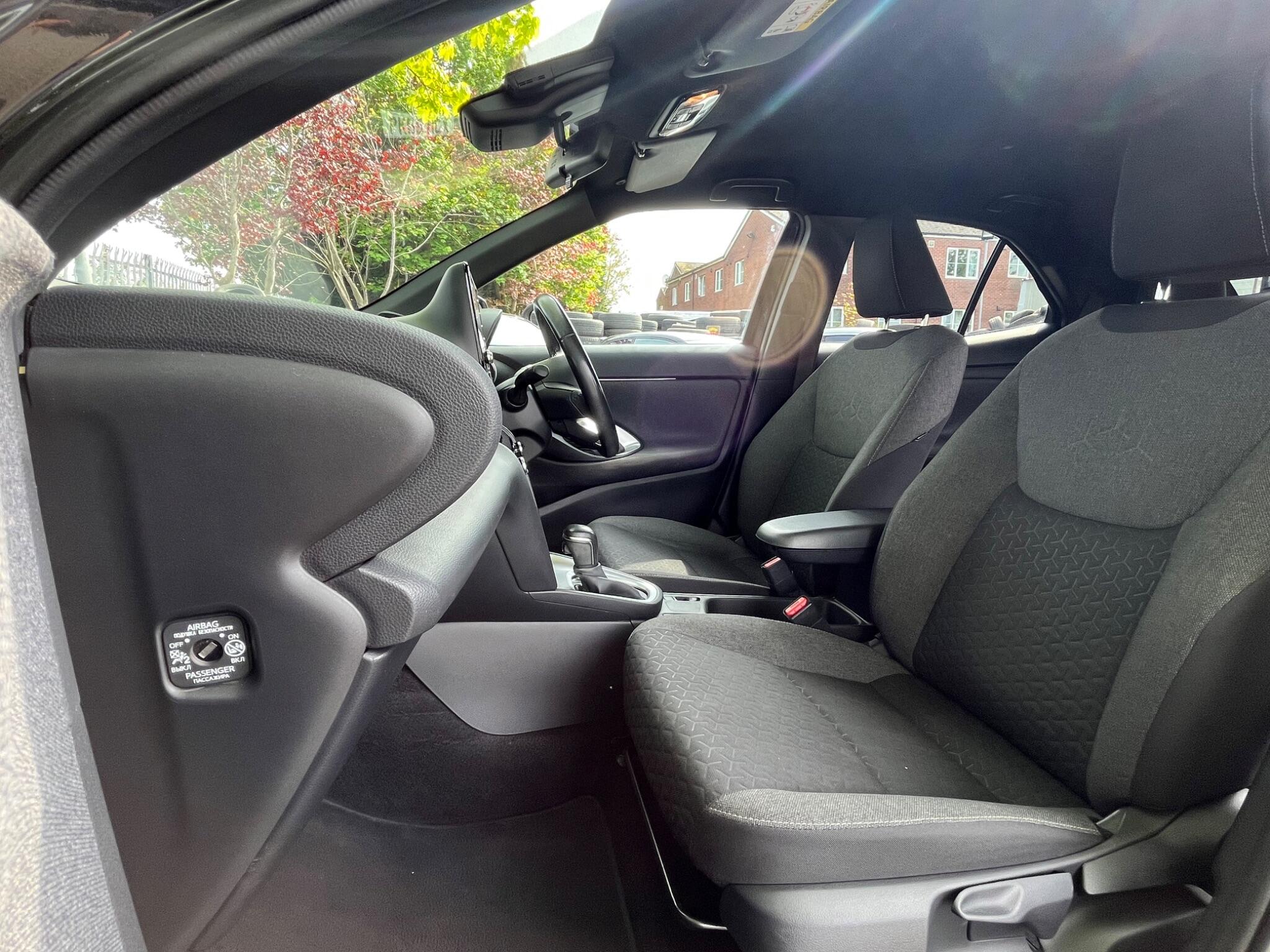 Toyota Yaris Cross - Image 35