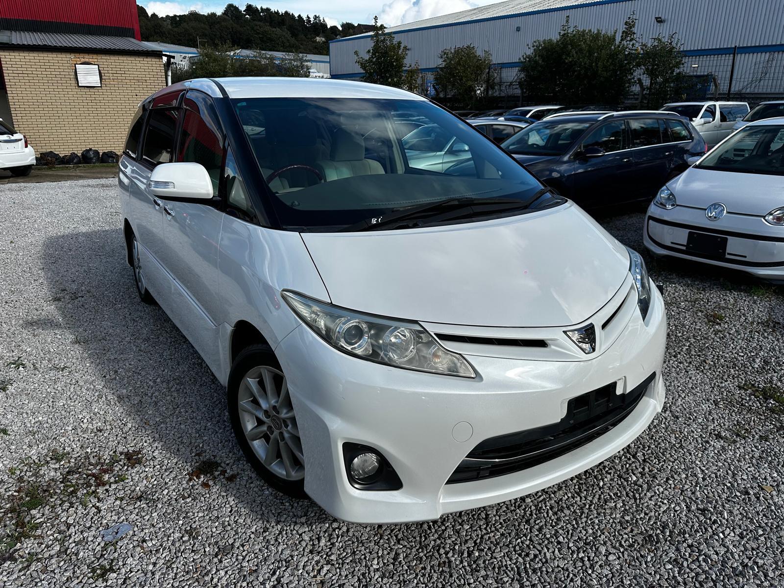 Toyota Estima Aeras G
