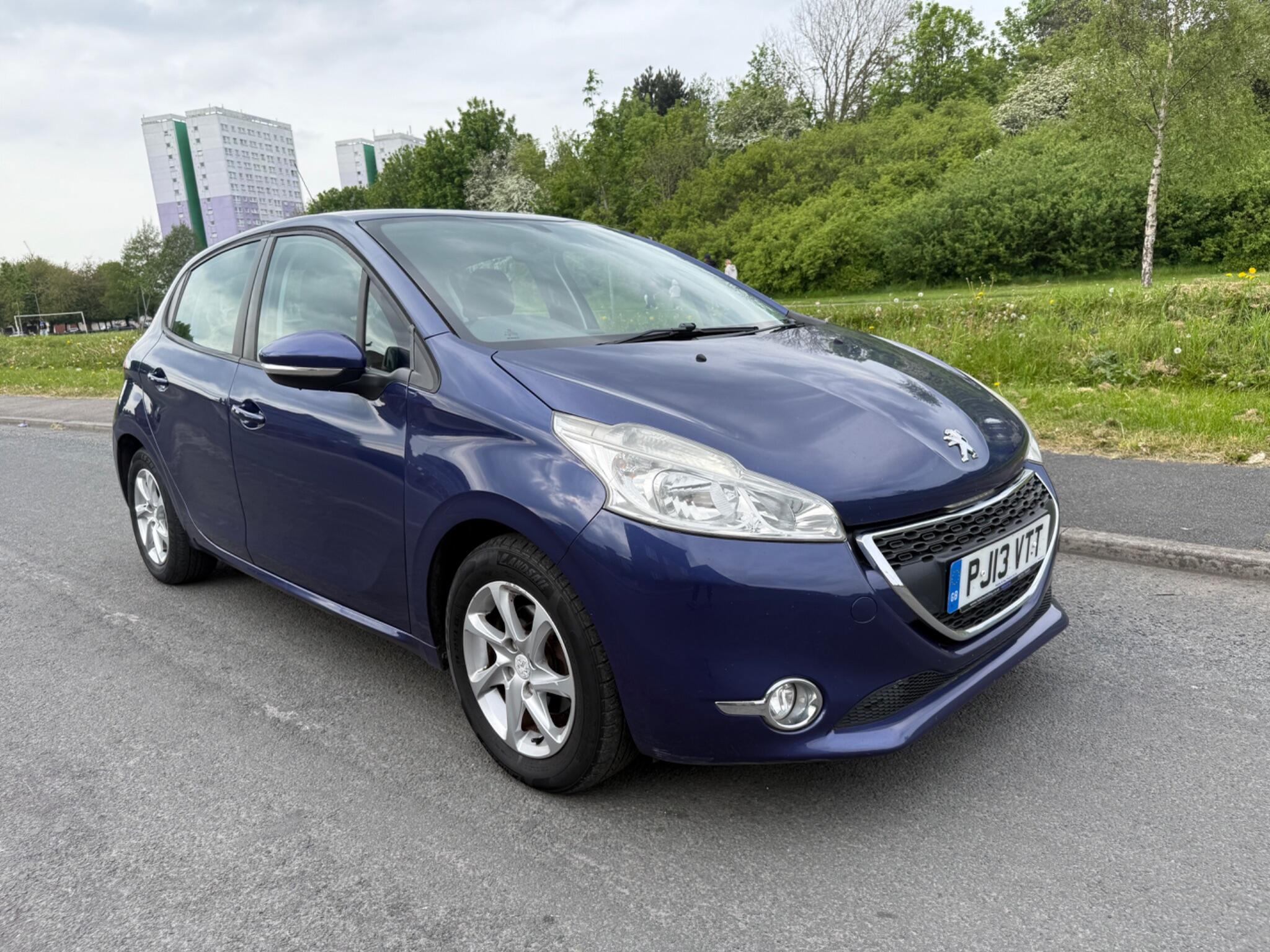 Peugeot 208