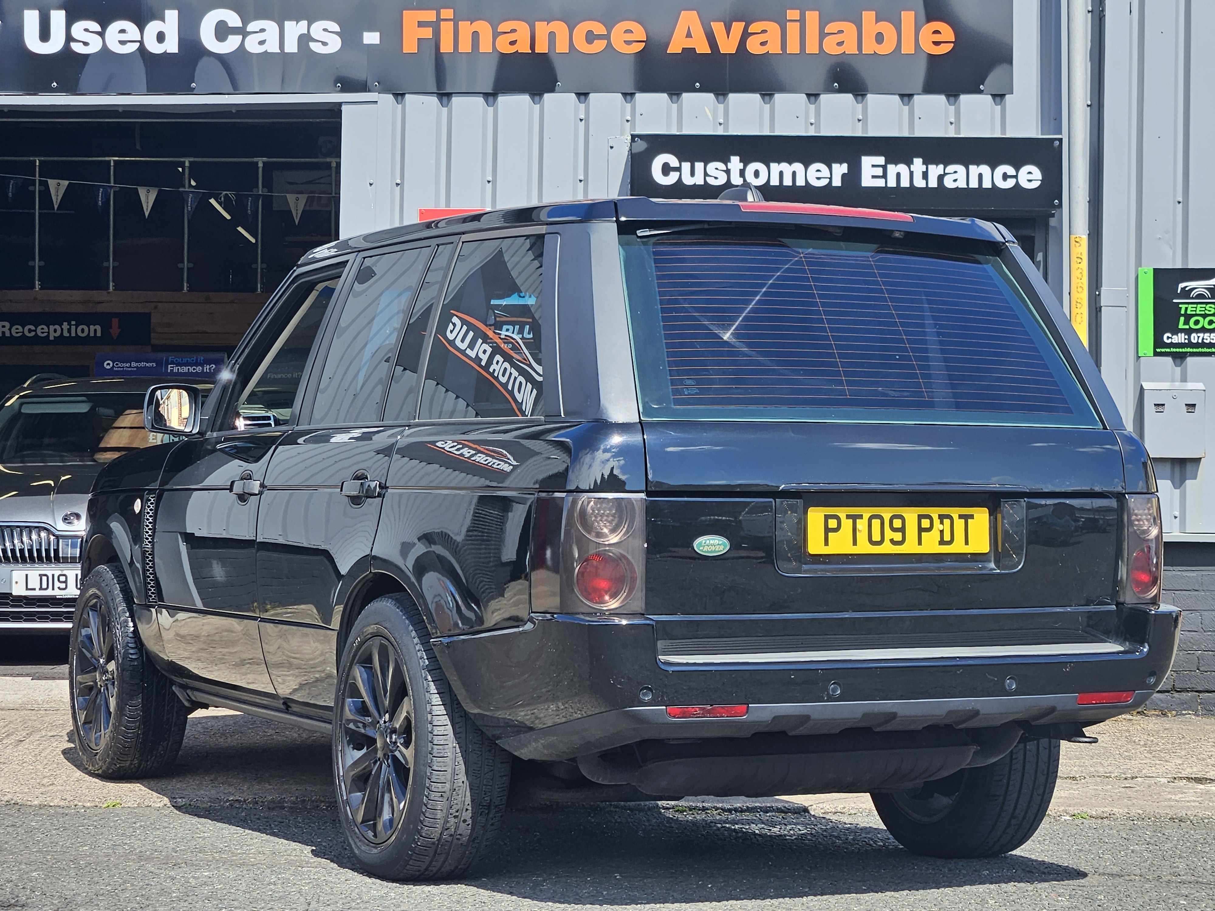 Land Rover Range Rover - Image 2