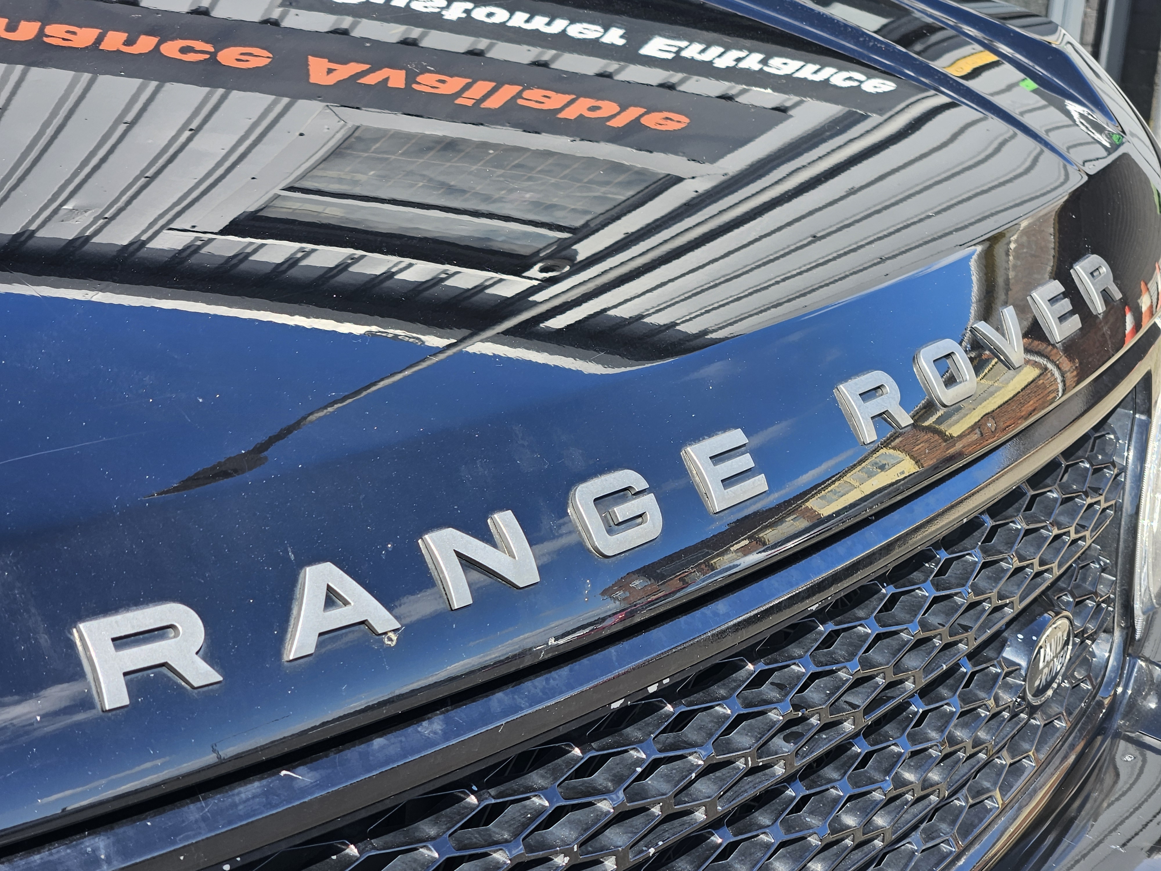 Land Rover Range Rover - Image 11