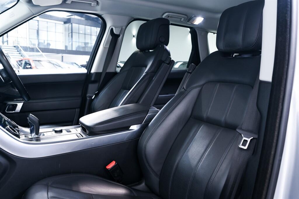 Land Rover RANGE ROVER SPORT - Image 13