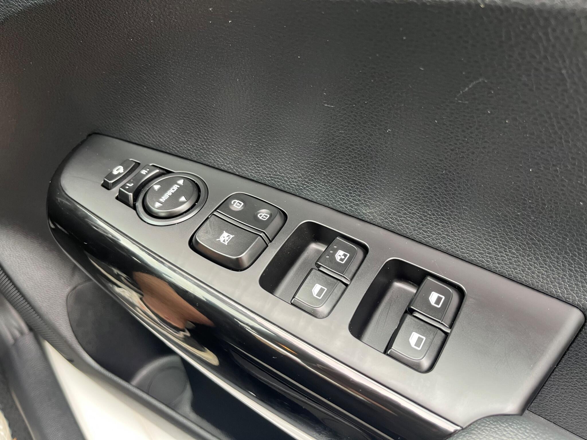 Kia Picanto - Image 35