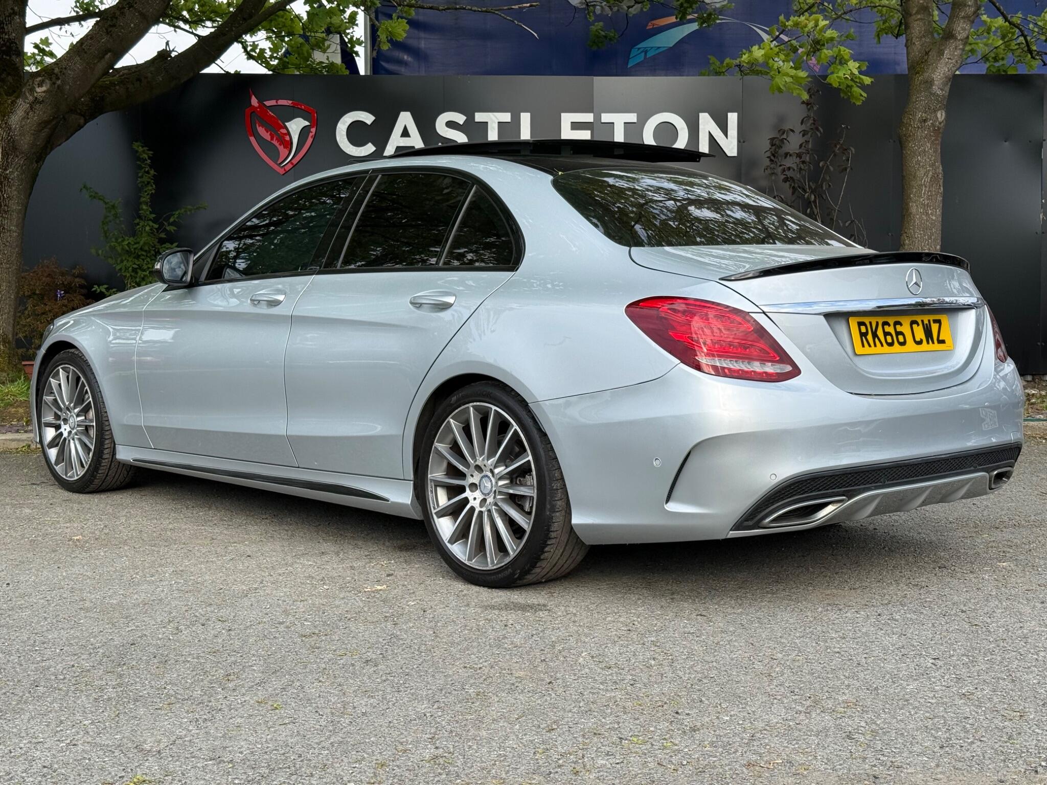 Mercedes C Class - Image 8