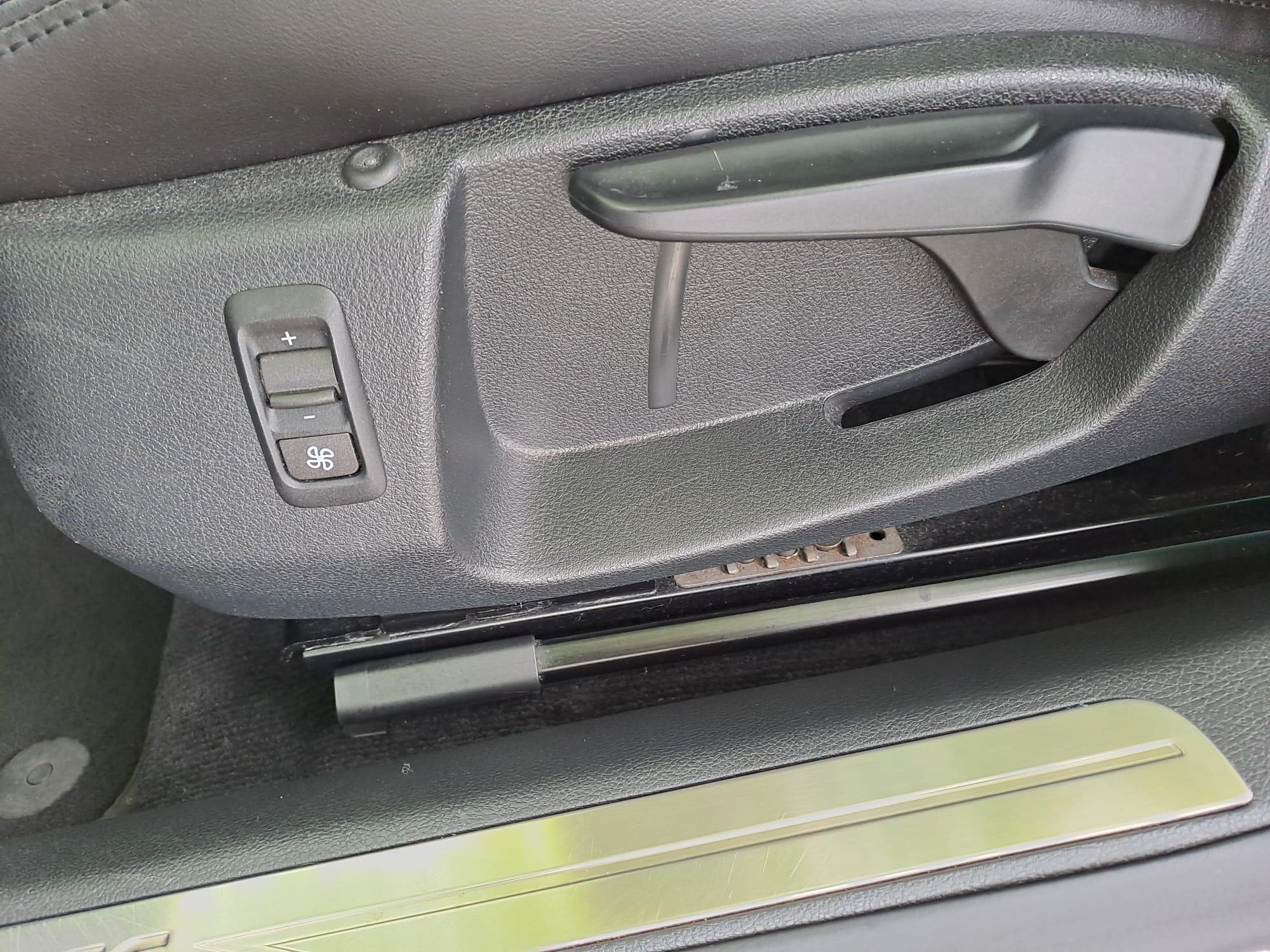 Volkswagen CC - Image 22