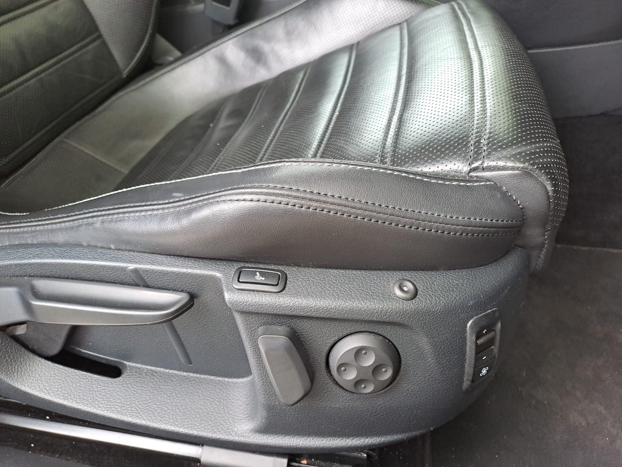 Volkswagen CC - Image 54