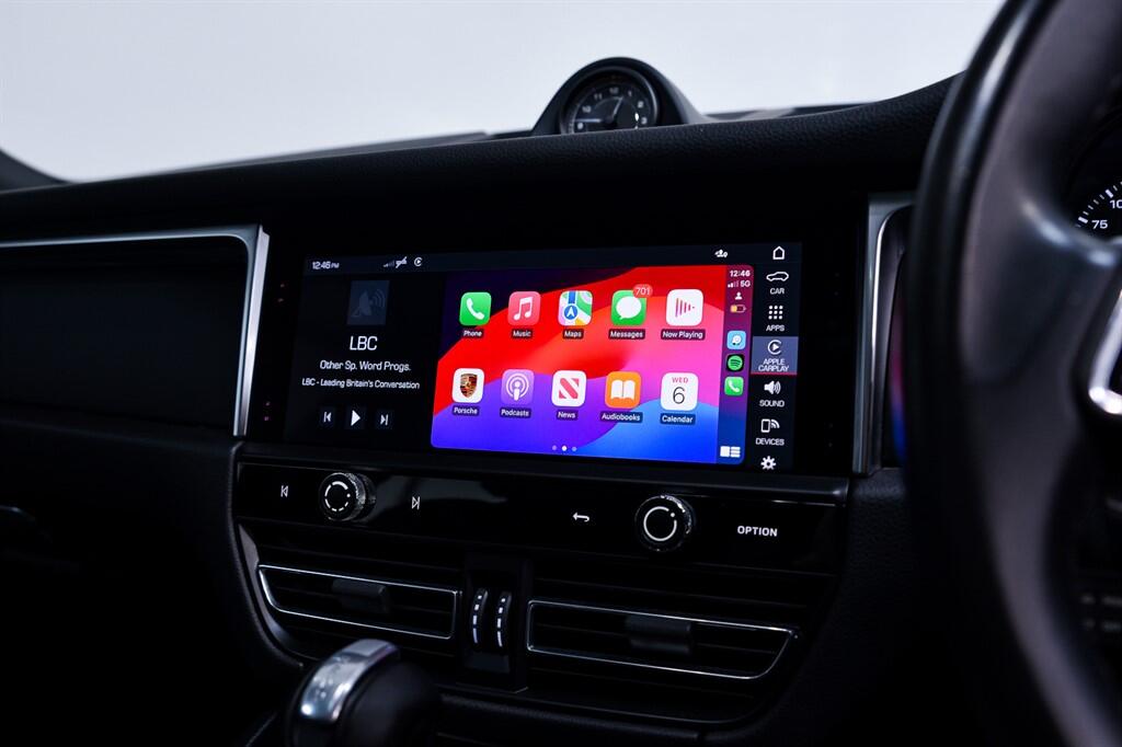 Porsche Macan - Image 19