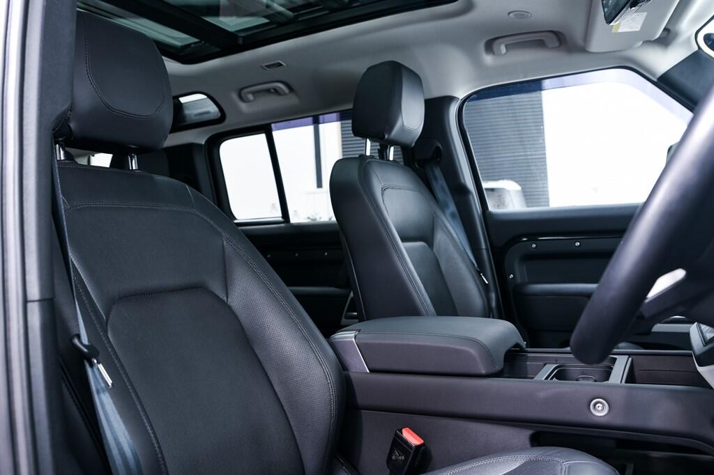 Land Rover Defender 110 - Image 14