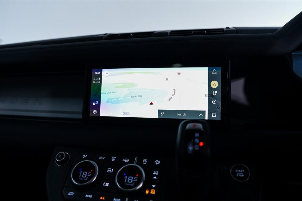 Land Rover Defender 110 - Image 20