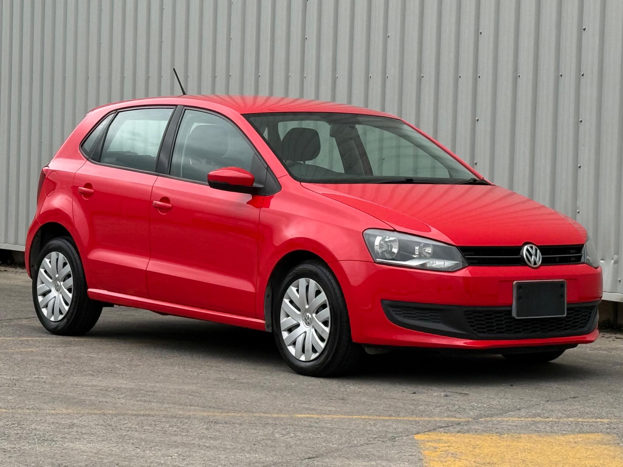 Volkswagen Polo - Image 11