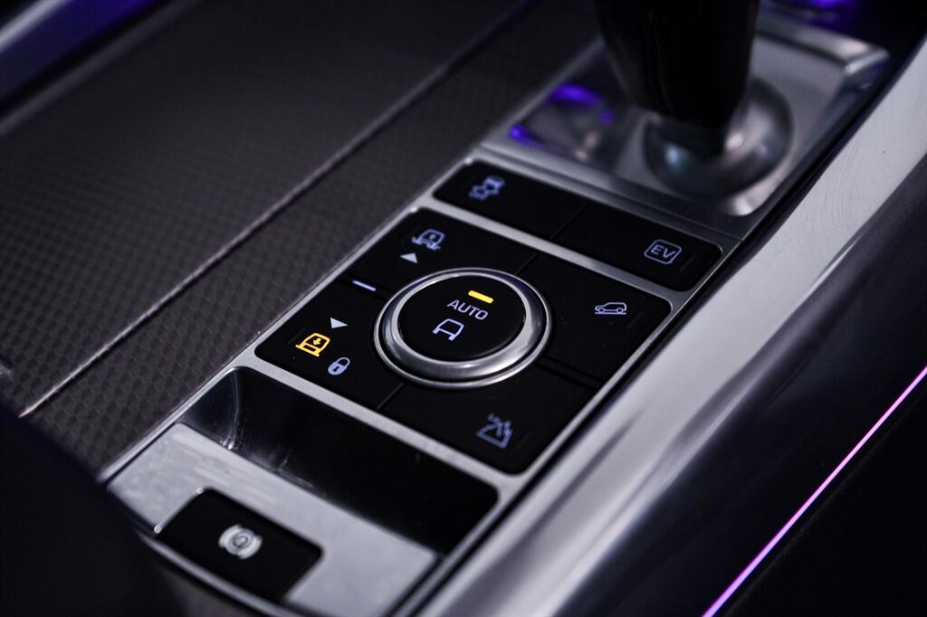 Land Rover RANGE ROVER SPORT - Image 19